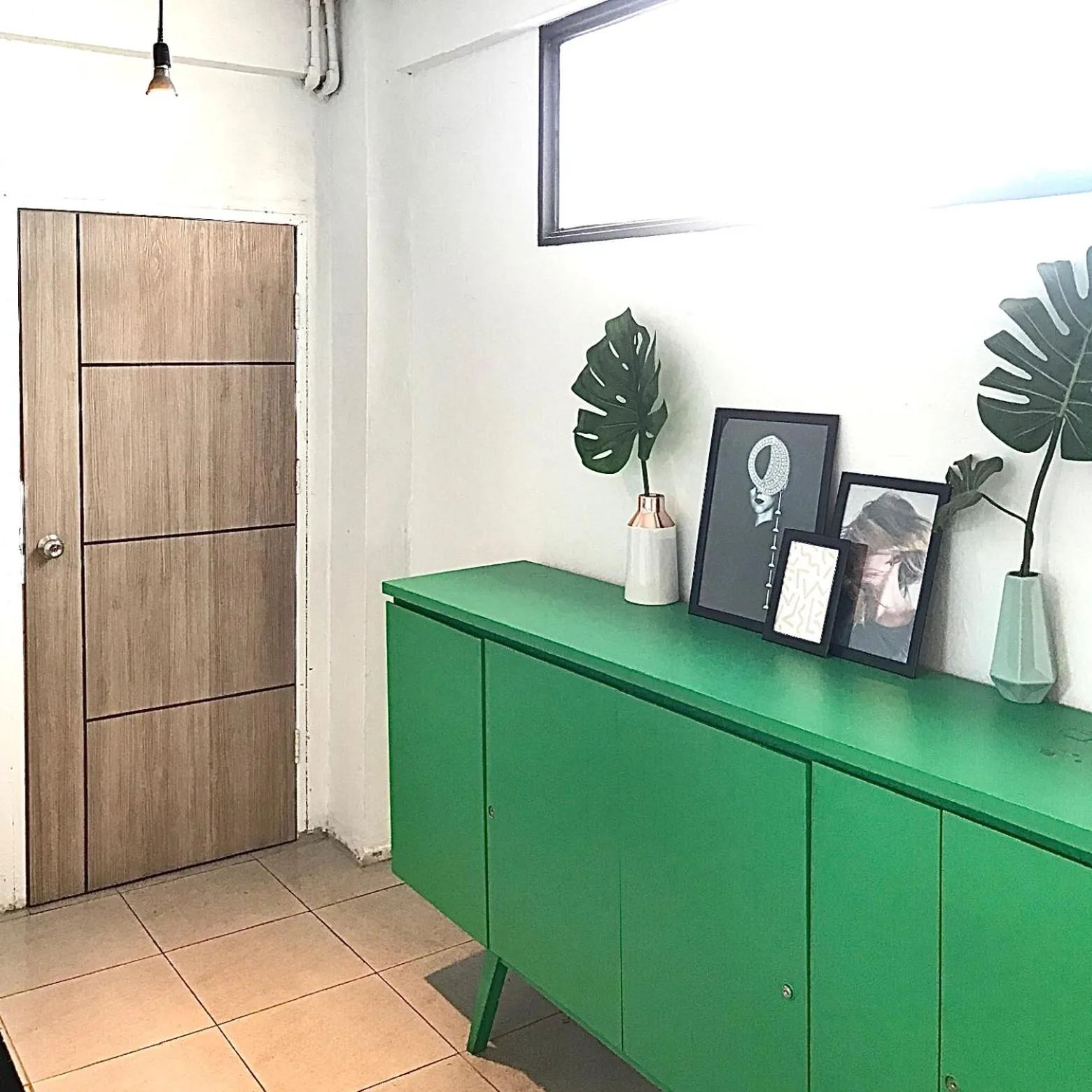 Property building in Beige Poshtels + Netflix