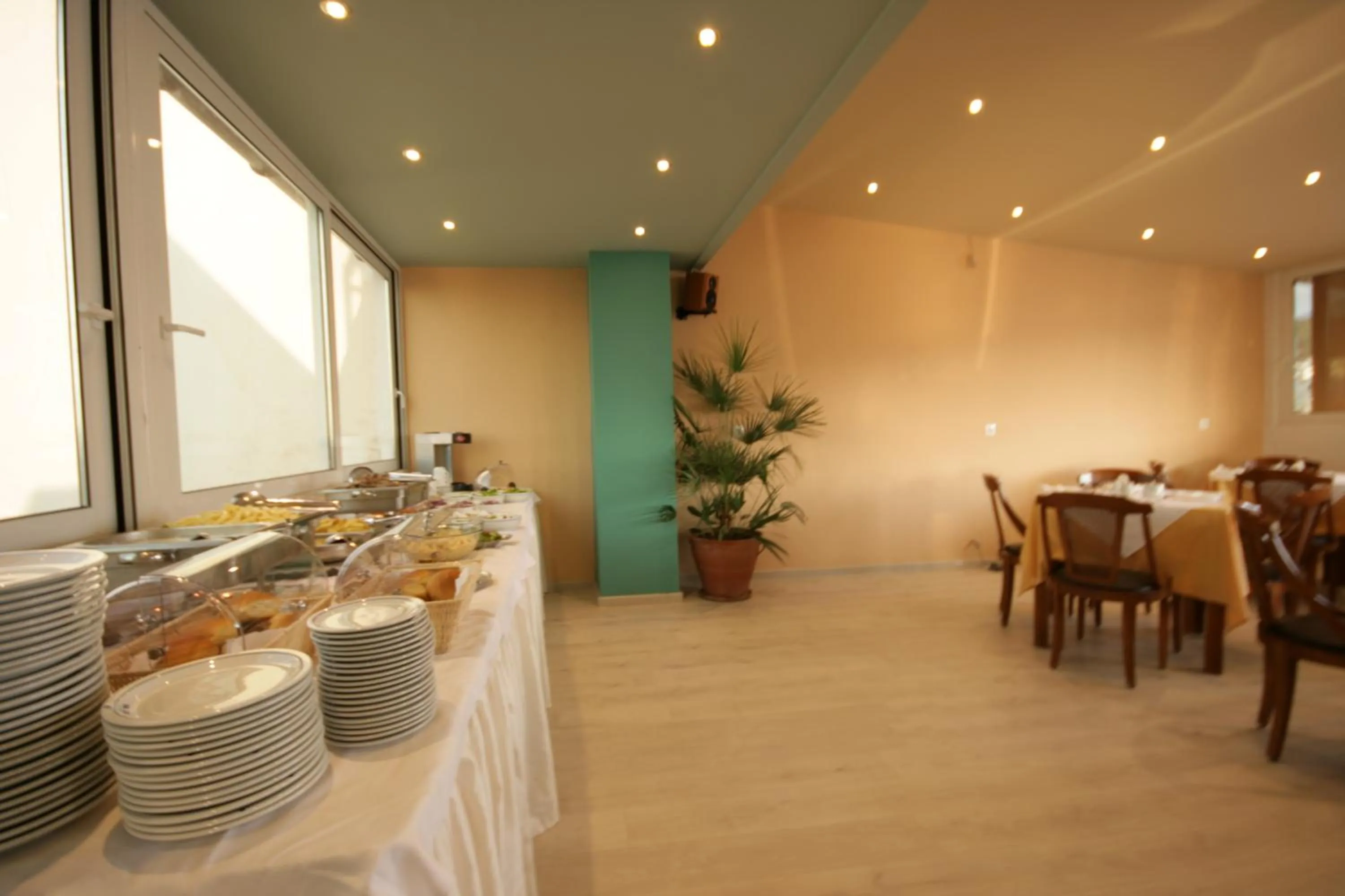 Restaurant/places to eat in Liberty Hotel