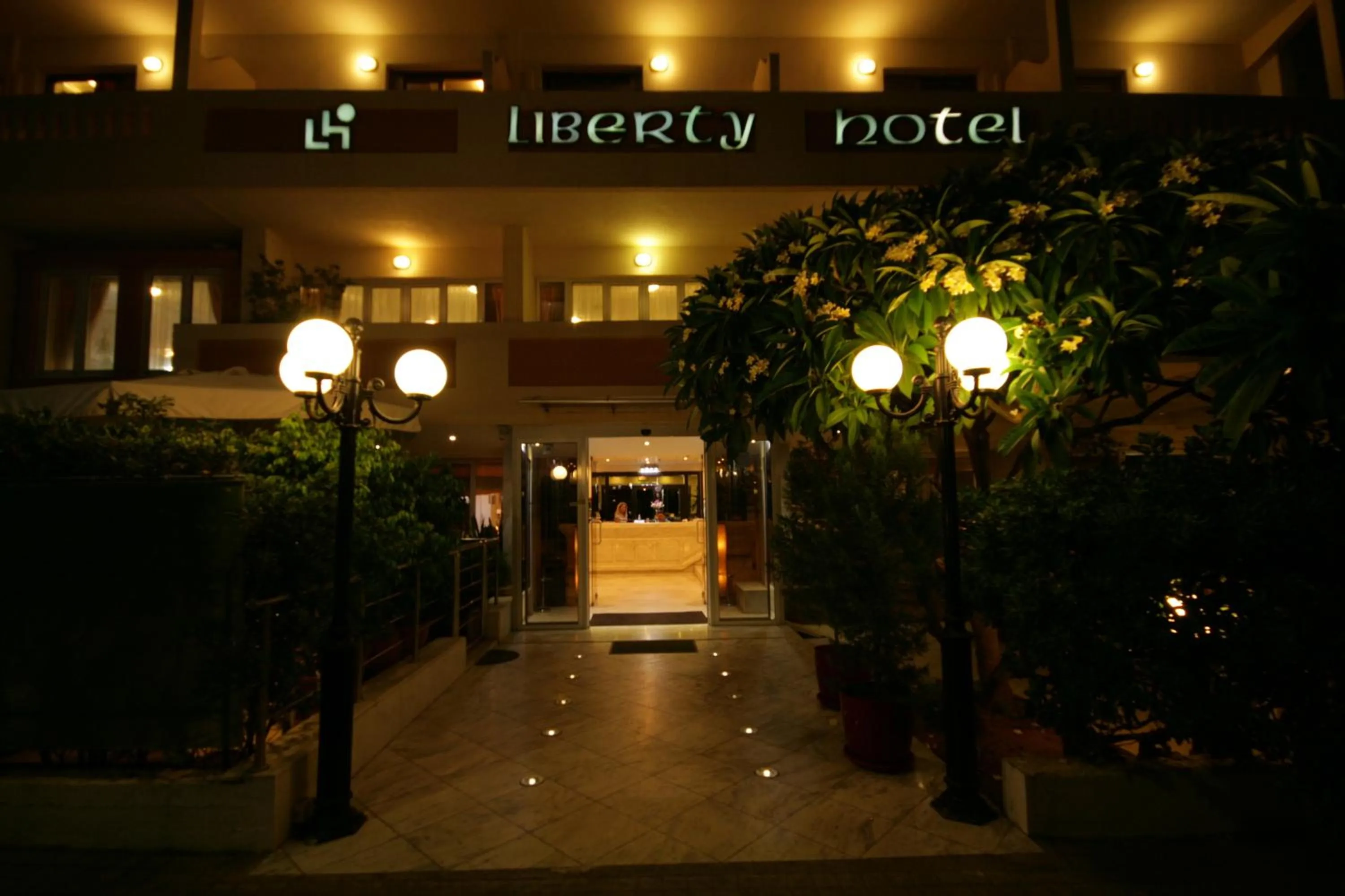 Facade/entrance in Liberty Hotel