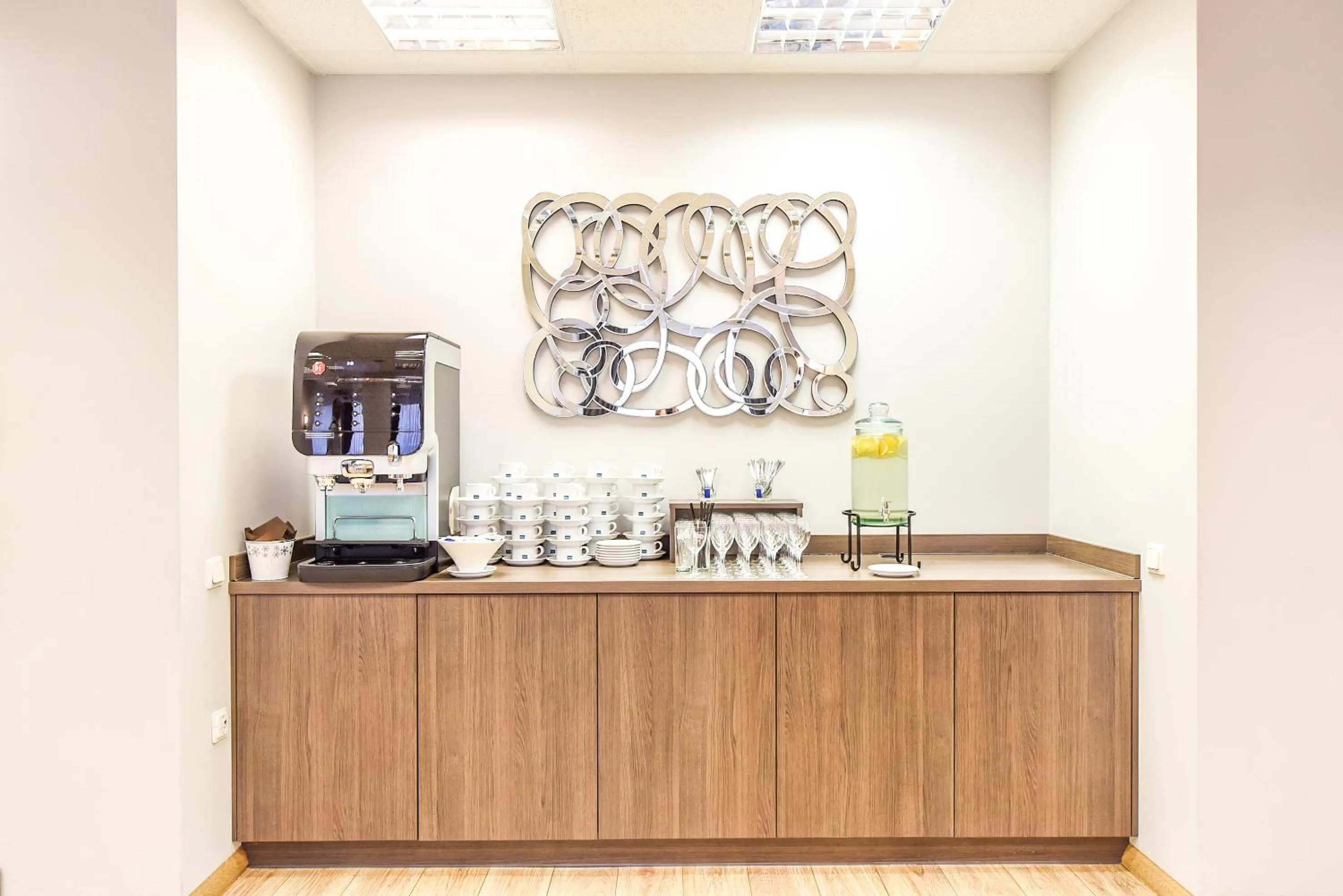 Business facilities in Muza Hotel