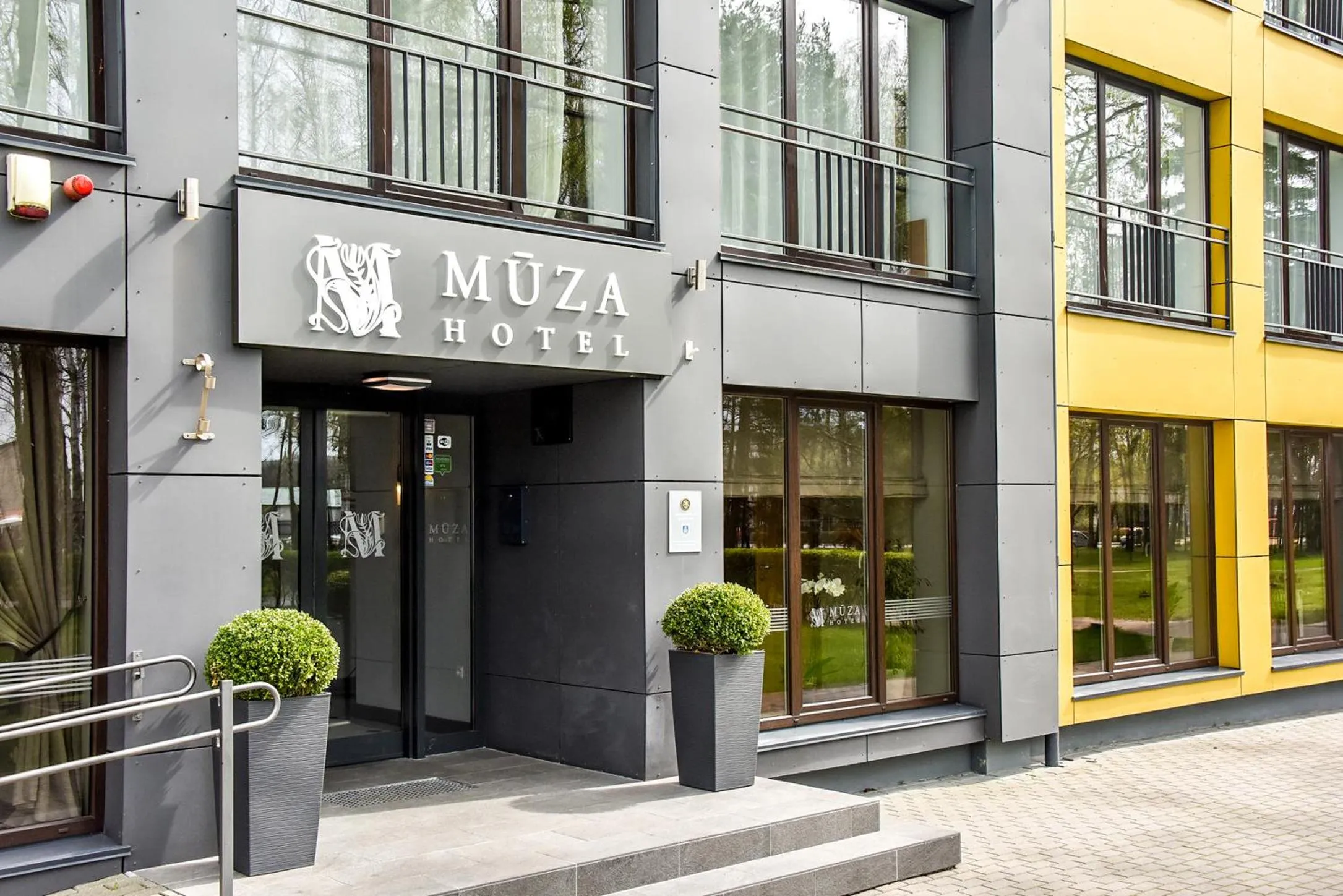 Facade/entrance in Muza Hotel