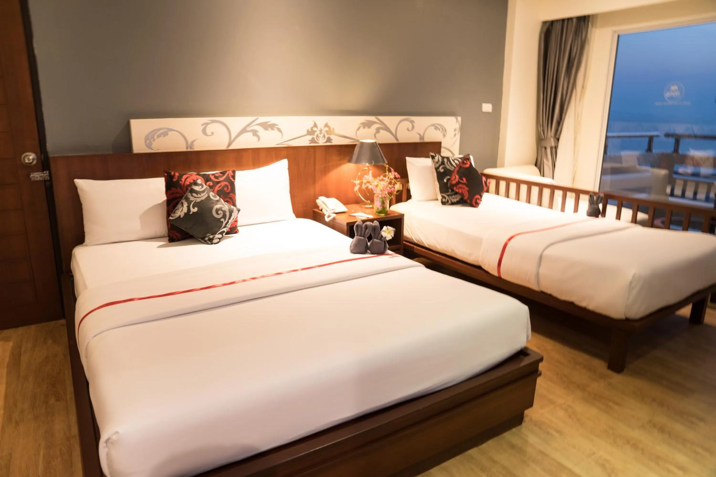 Bed in Grand Jomtien Palace Hotel - SHA Extra Plus