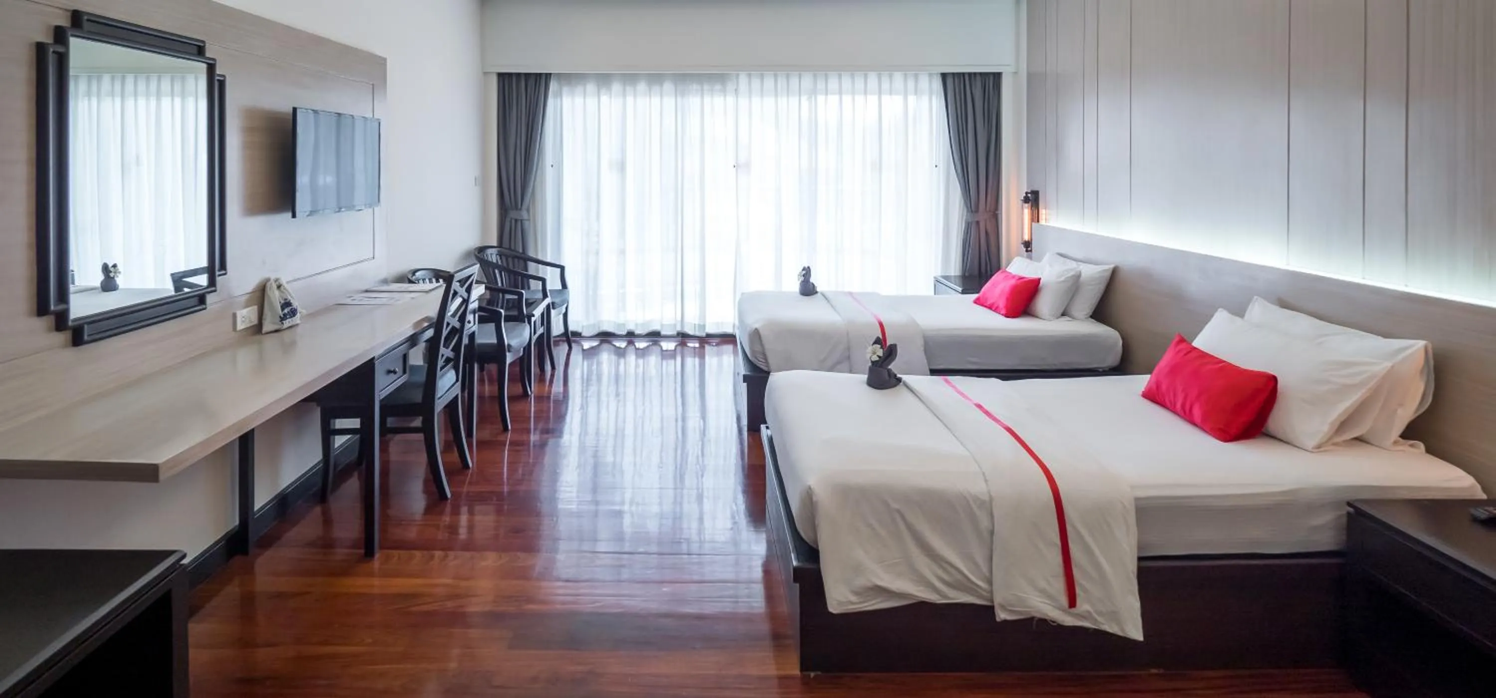 Bed in Grand Jomtien Palace Hotel - SHA Extra Plus