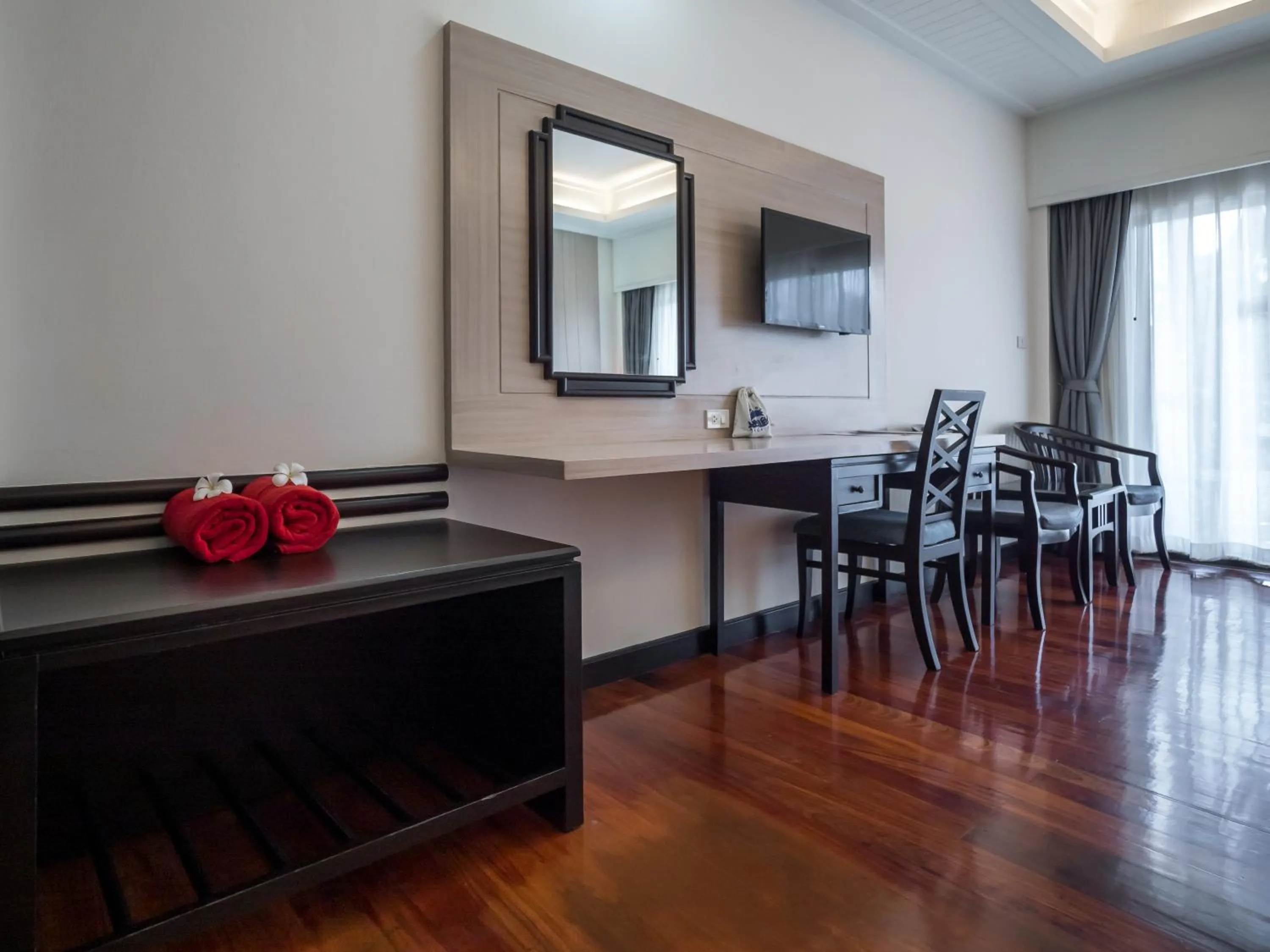 Grand Jomtien Palace Hotel - SHA Extra Plus