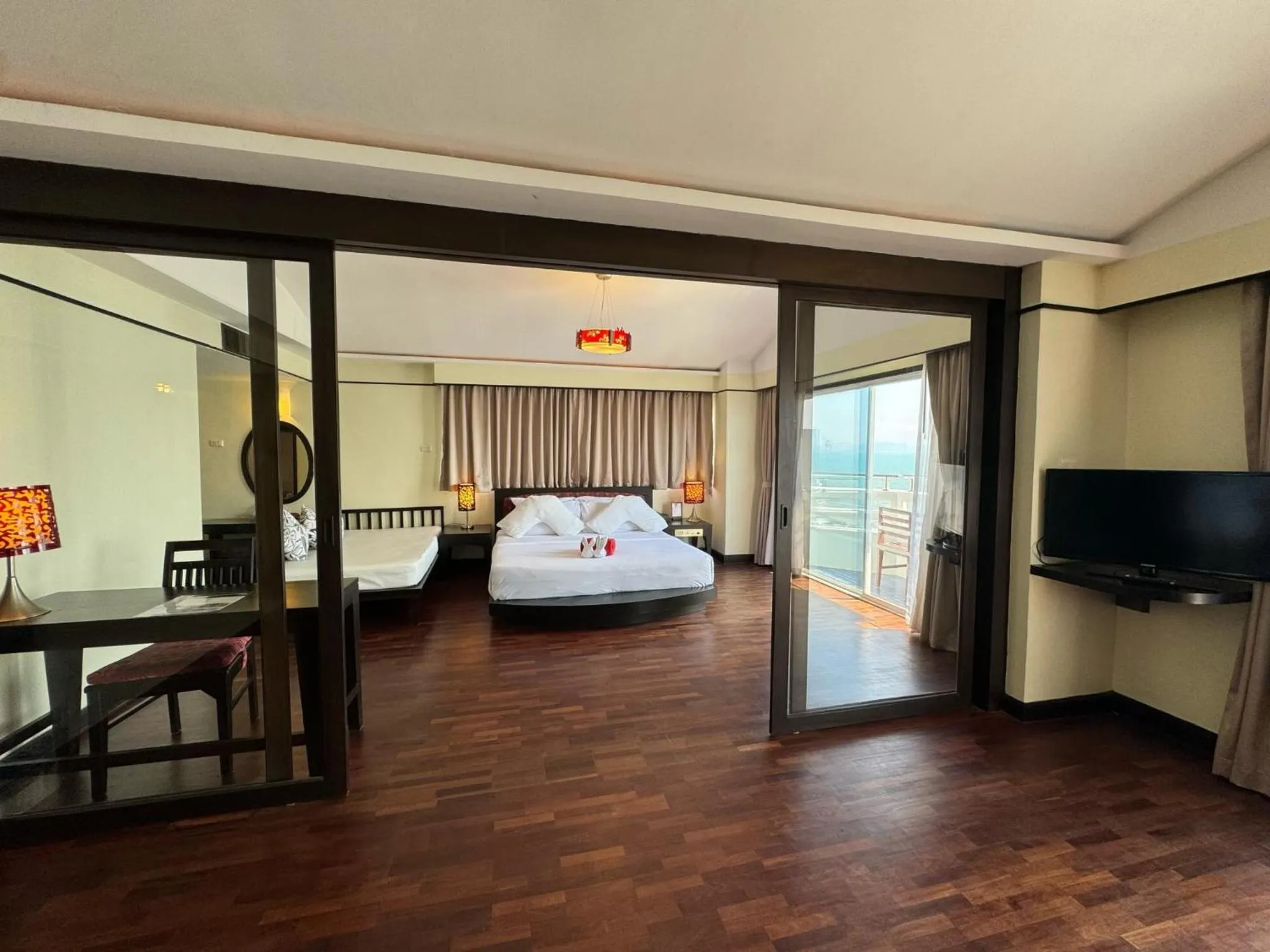 Bed in Grand Jomtien Palace Hotel - SHA Extra Plus