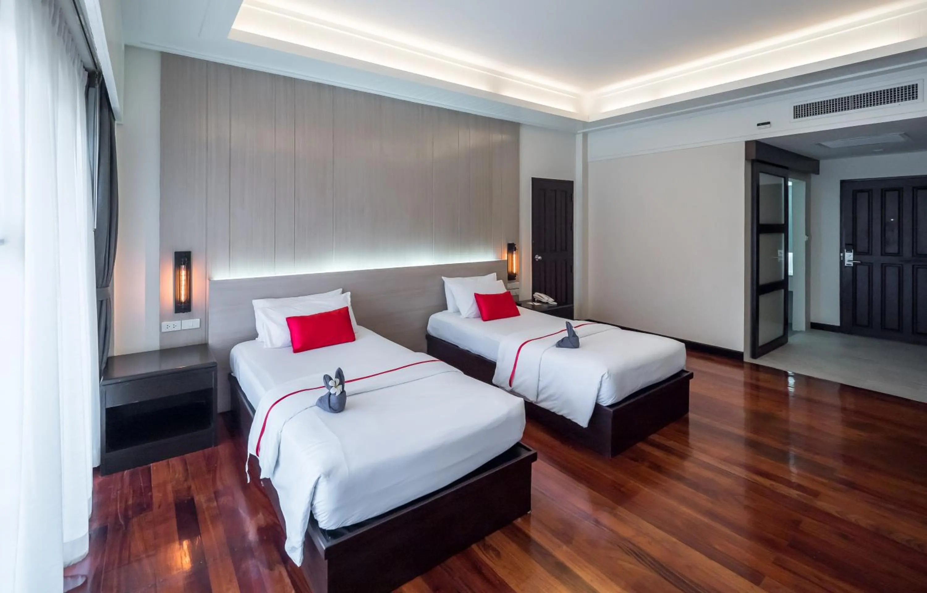 Bed in Grand Jomtien Palace Hotel - SHA Extra Plus