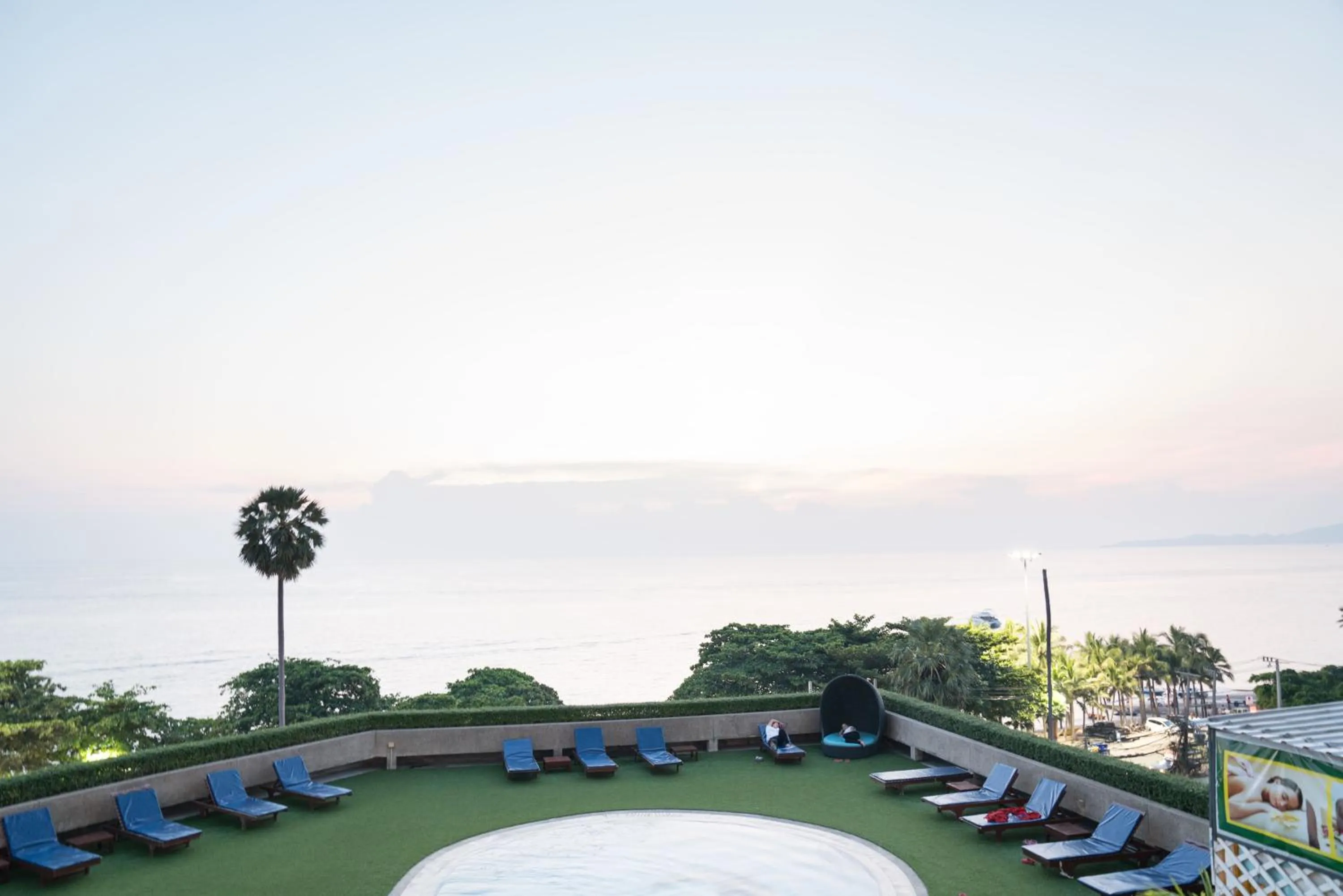 Balcony/Terrace in Grand Jomtien Palace Hotel - SHA Extra Plus