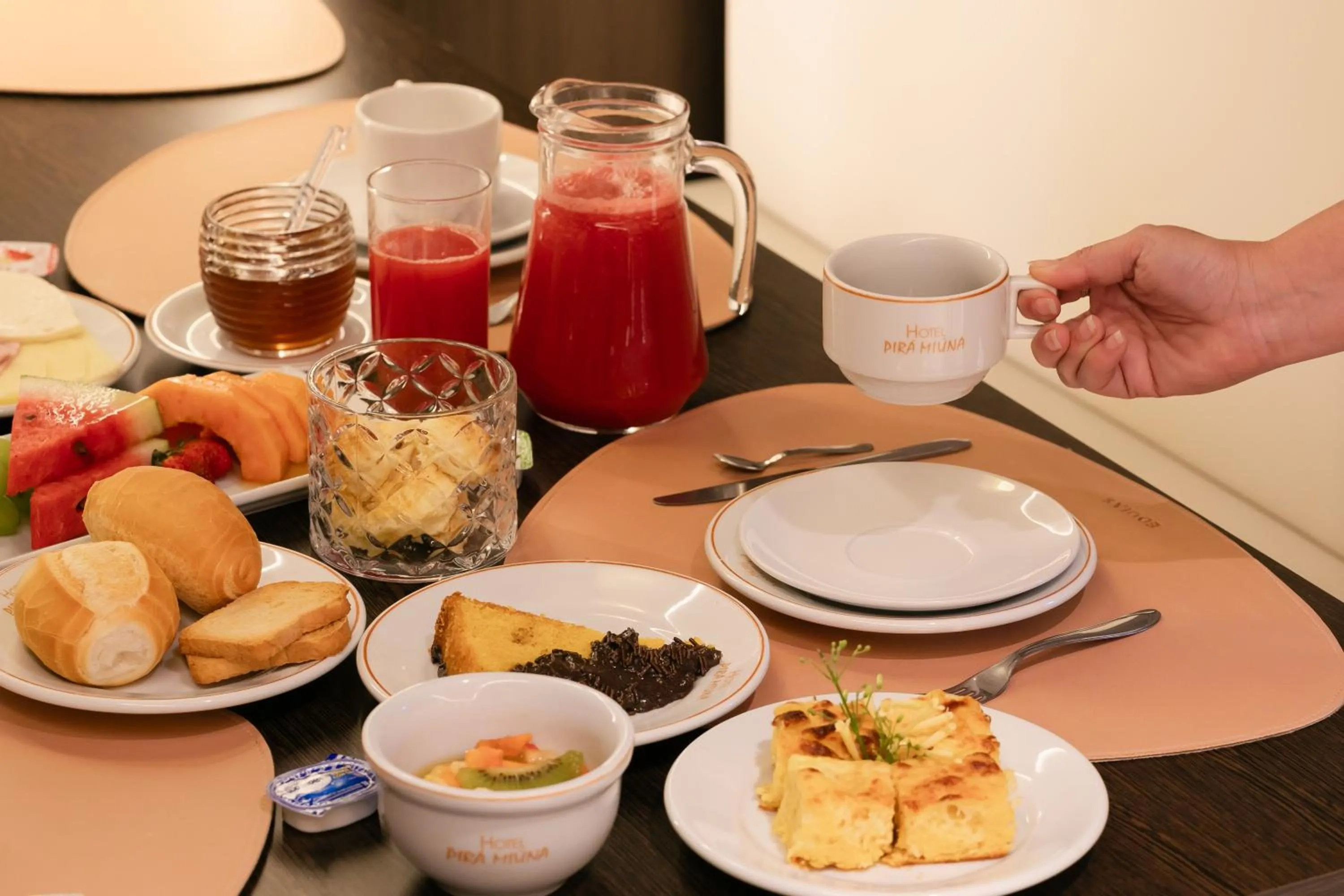 Breakfast in Hotel Pirá Miúna