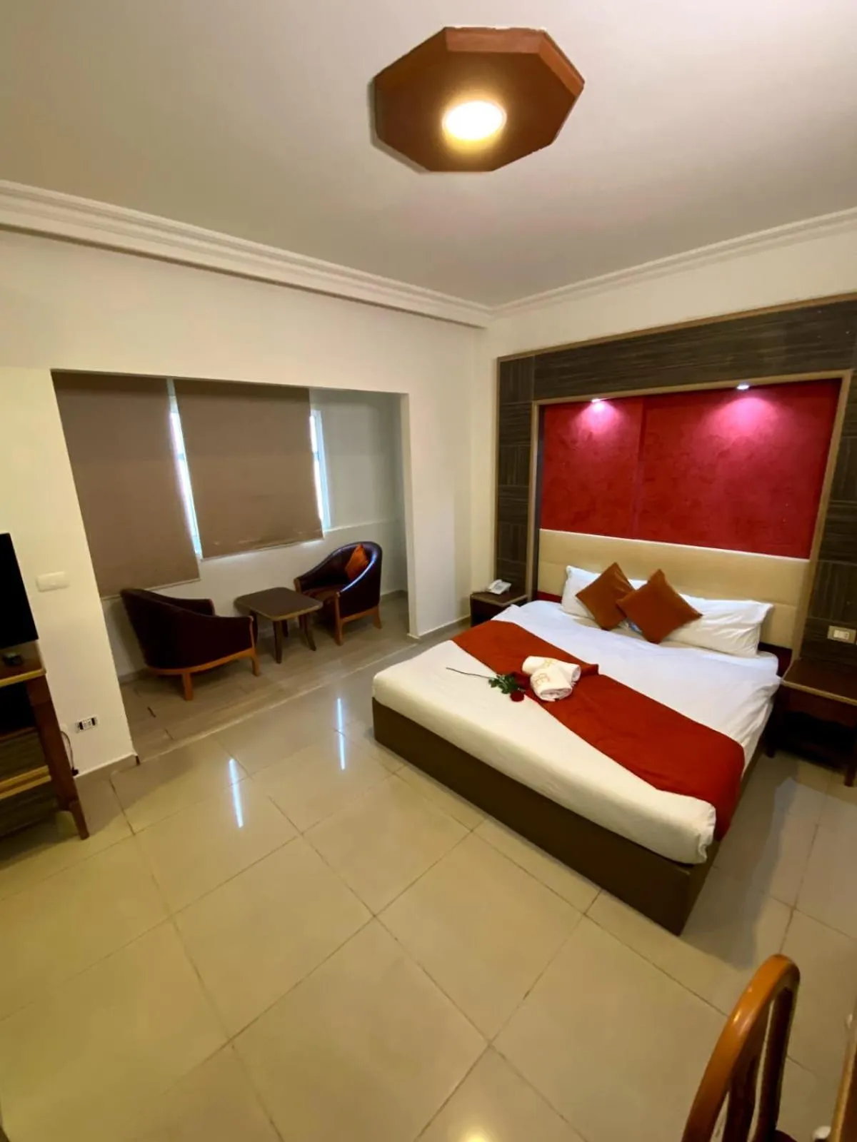 Photo of the whole room, Bed in Elysee Residence