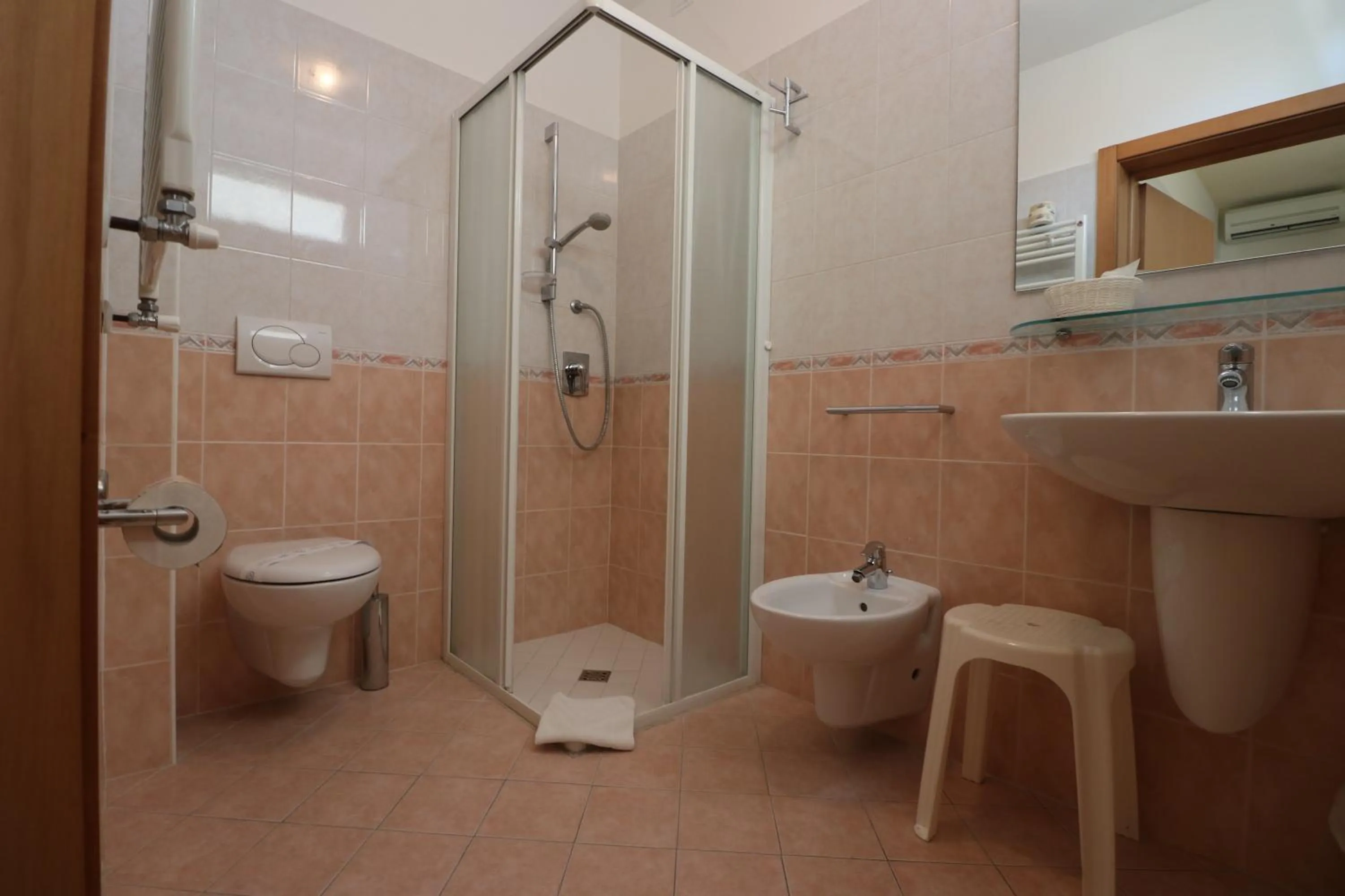 Bathroom in Hotel Galassia