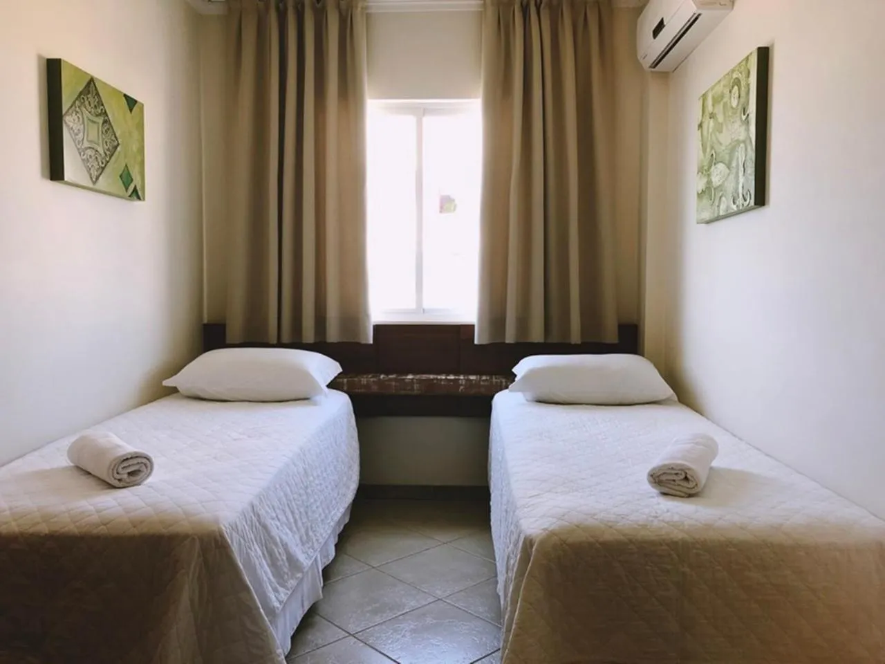 Photo of the whole room, Bed in Pousada Villa dos Açores