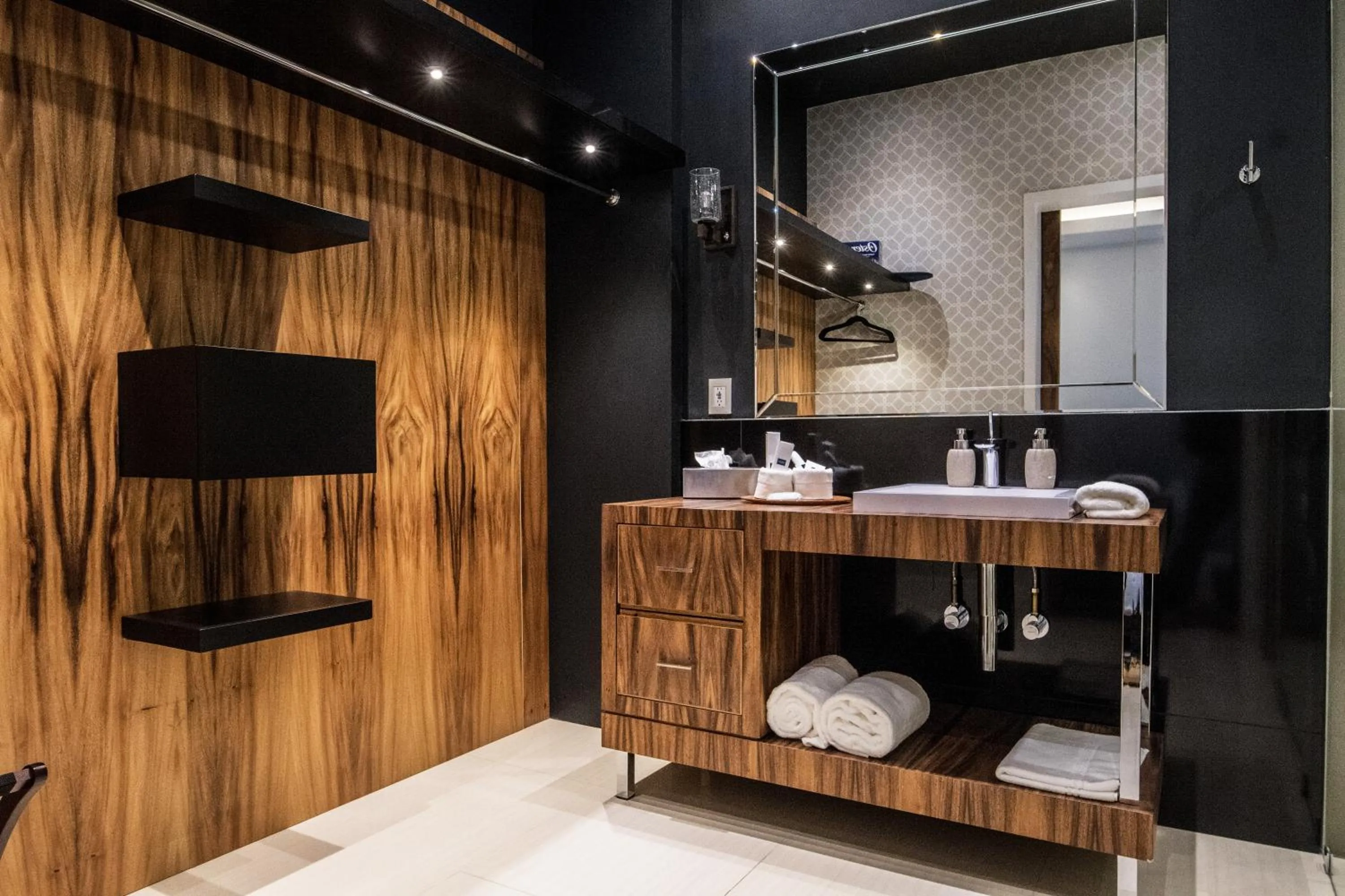 Bathroom in Marsella 45