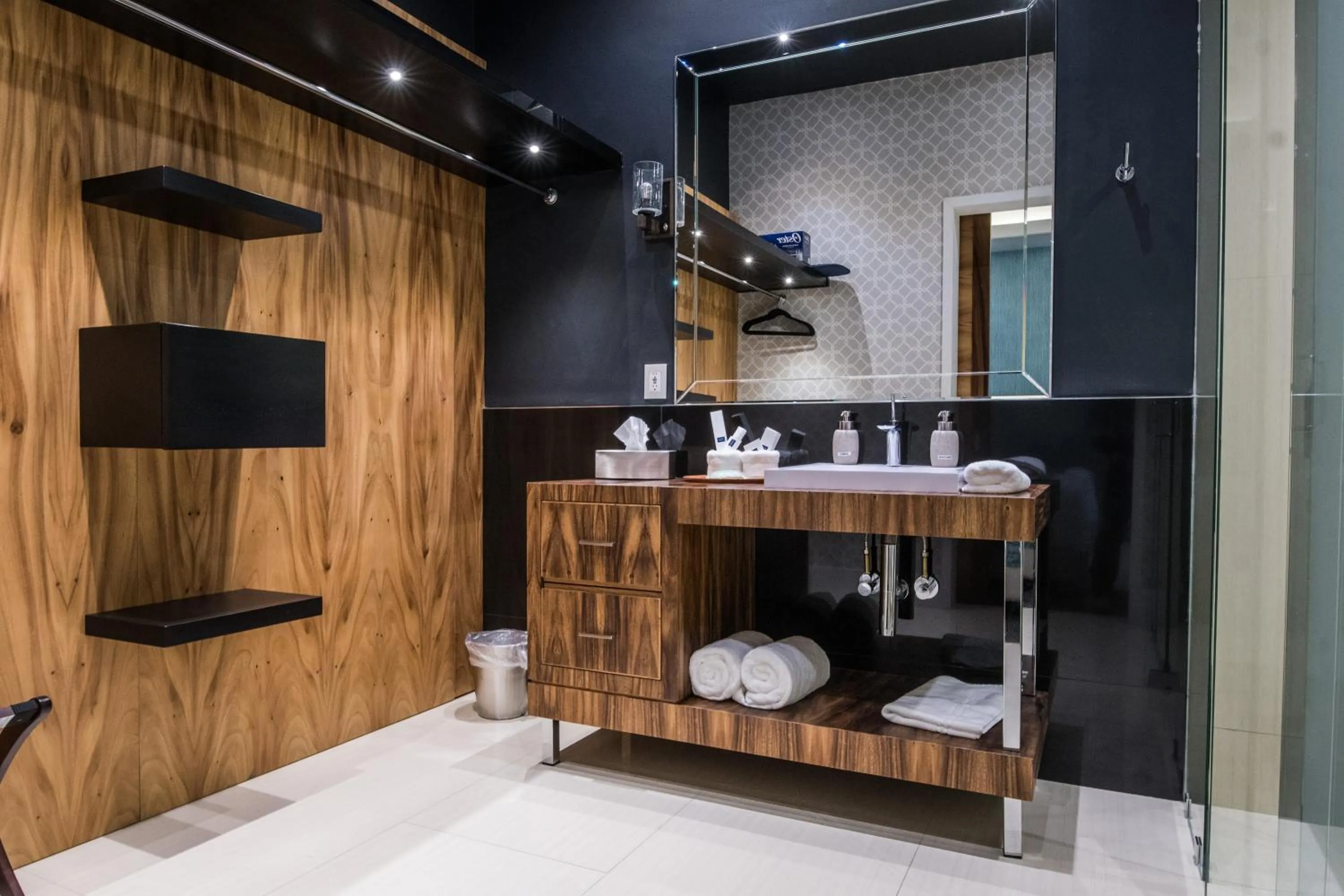 Bathroom, Bed in Marsella 45