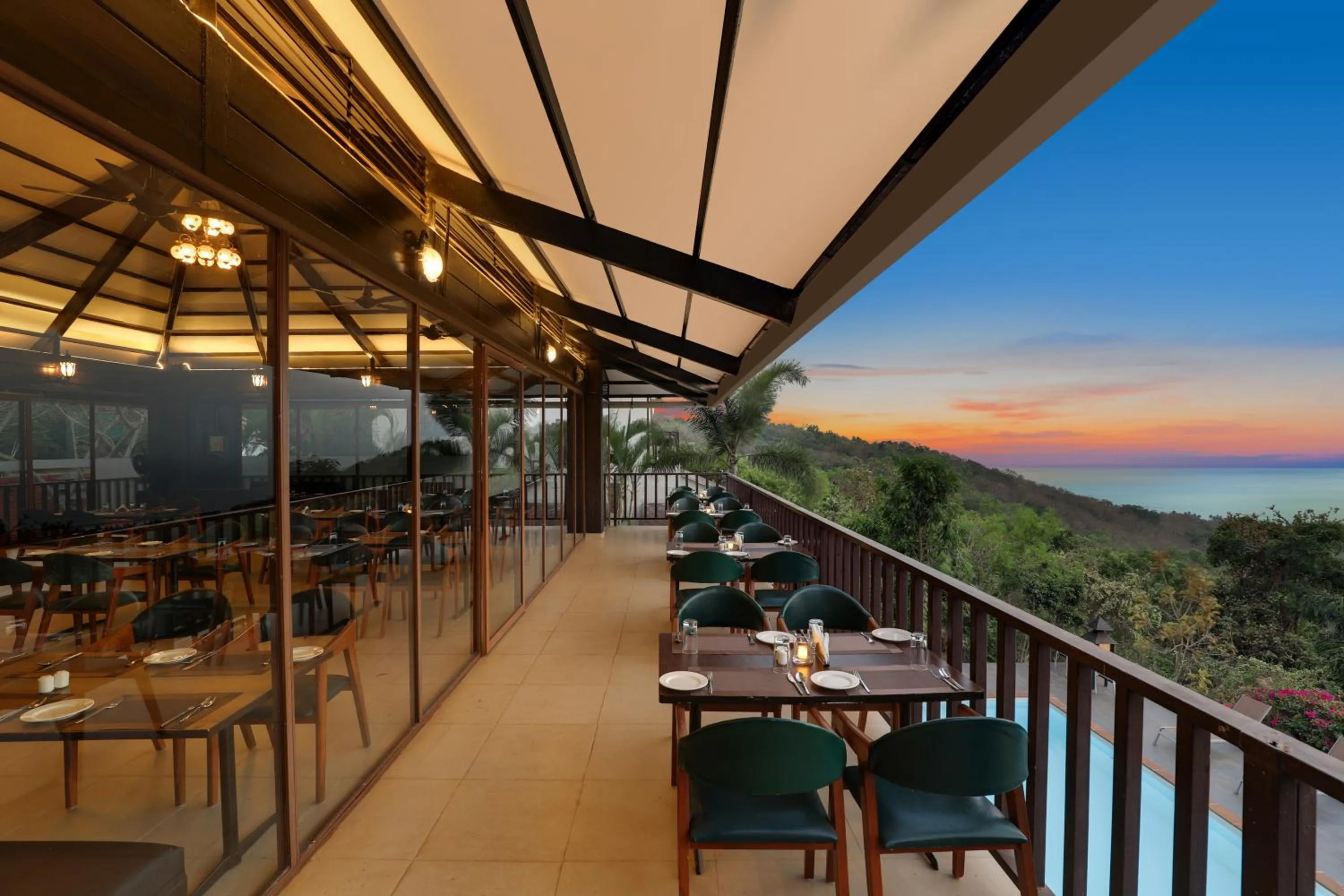 Restaurant/places to eat in Lemon Tree Hotel, Dapoli