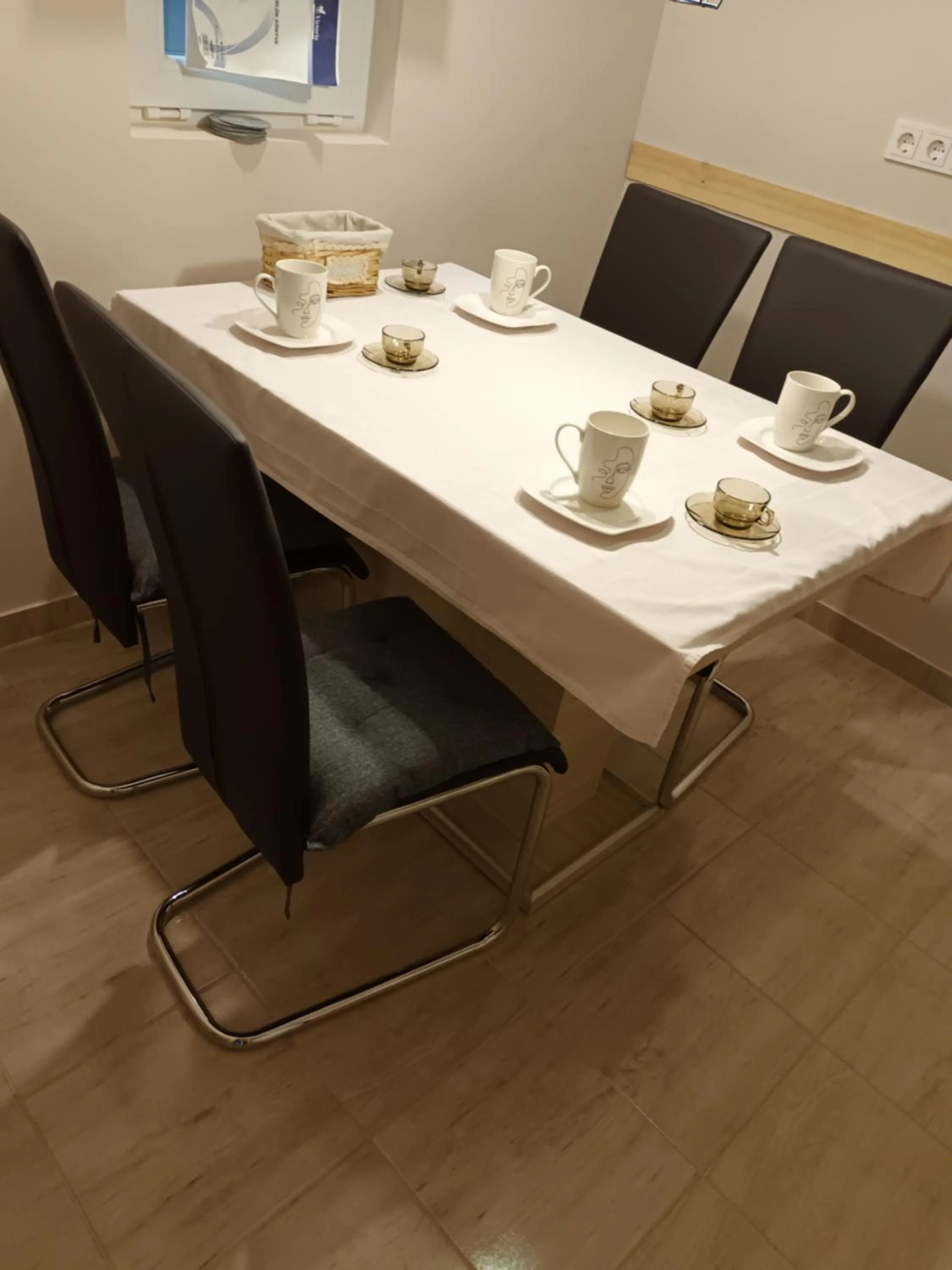 Two-Bedroom Apartment in Sasvár Apartman