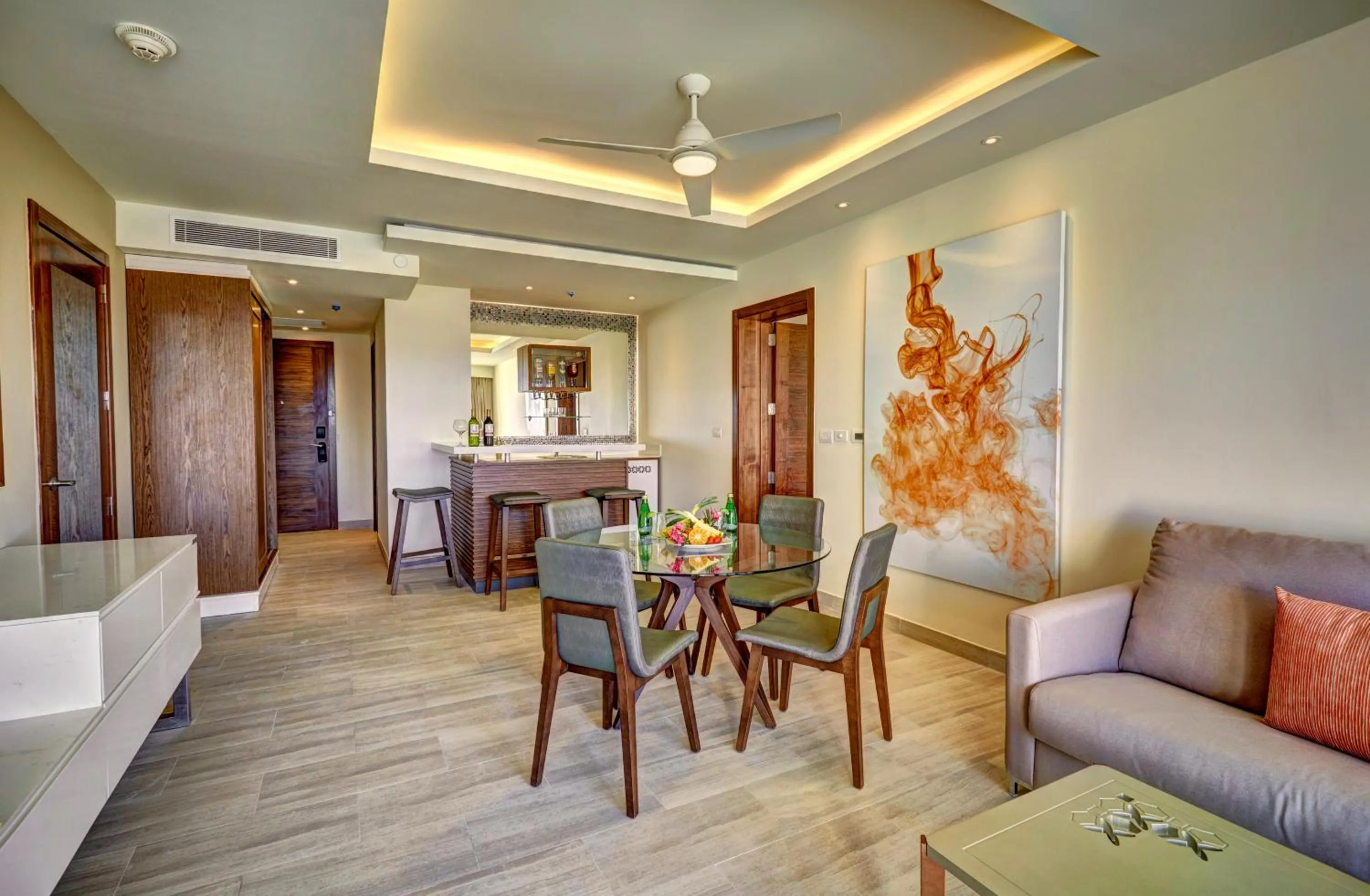 Living room in Royalton Bavaro, An Autograph Collection All-Inclusive Resort & Casino