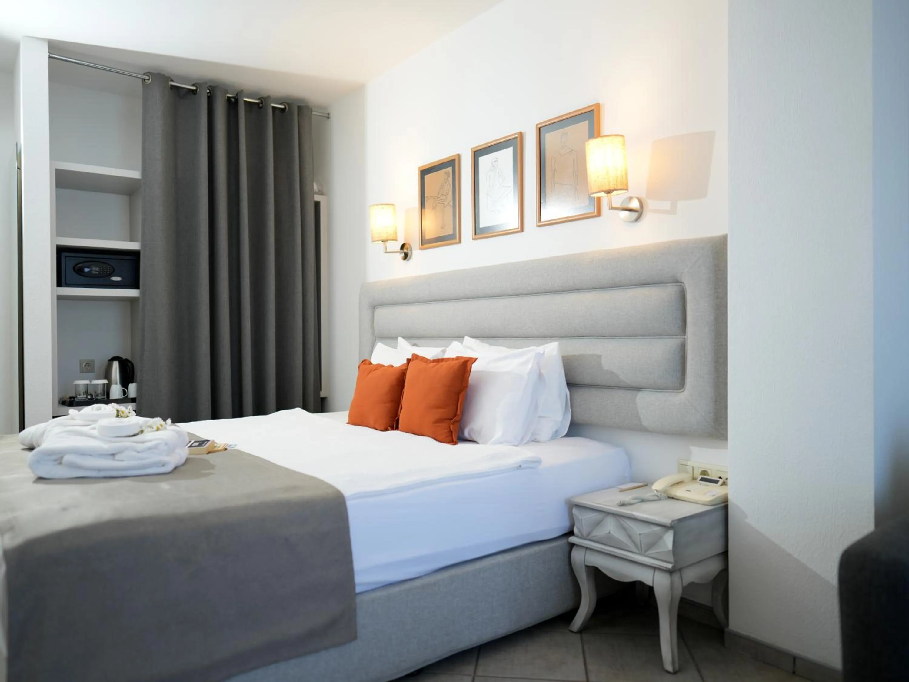 View (from property/room), Bed in Costa Farilya Special Class Hotel Bodrum