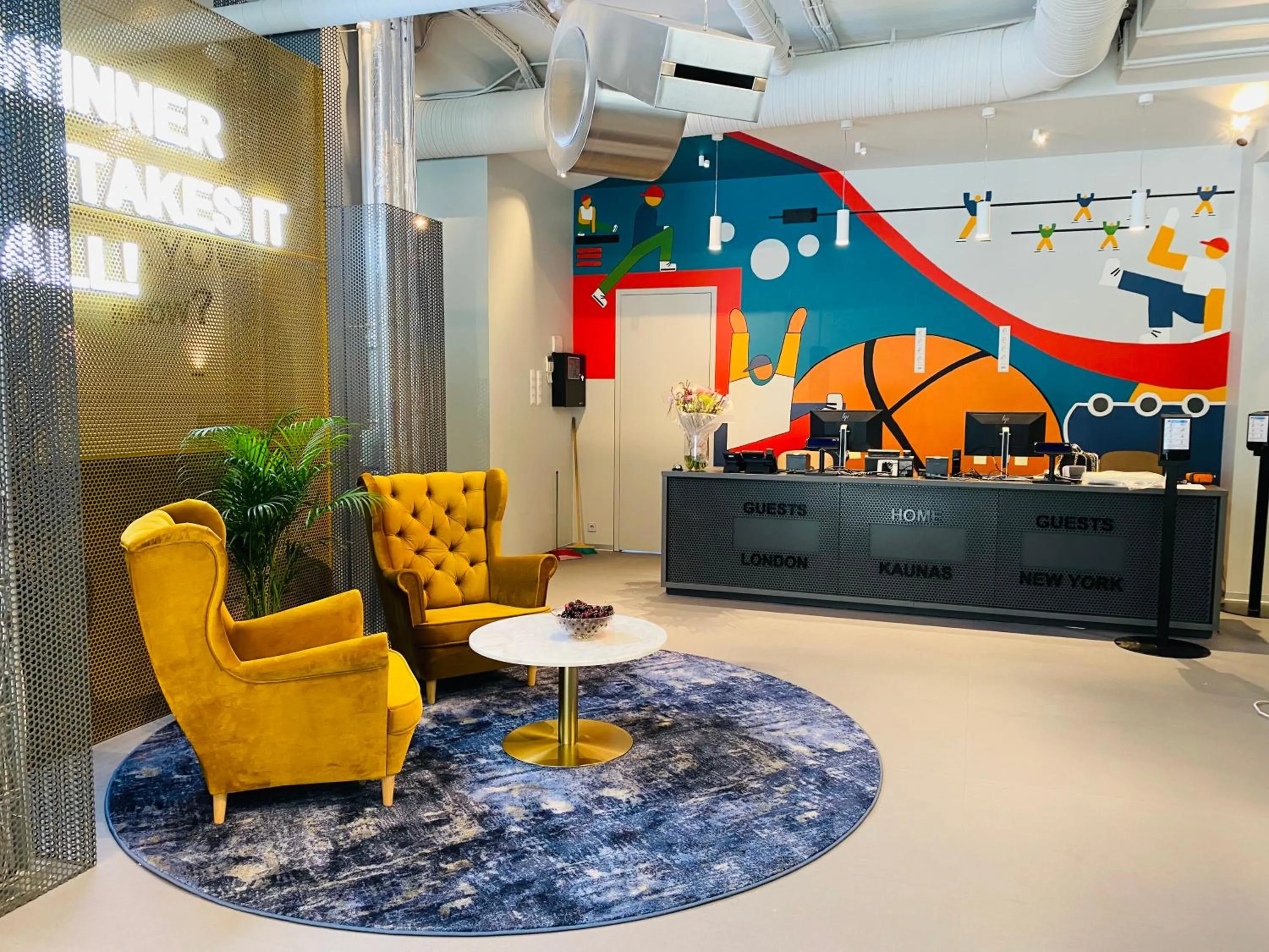 Lobby or reception in IBIS Styles Kaunas Centre