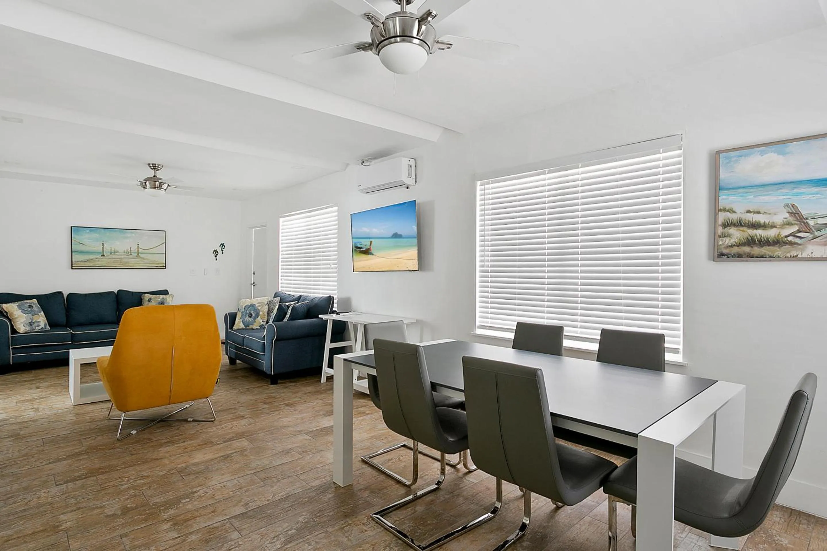 Living room in Blue Sky