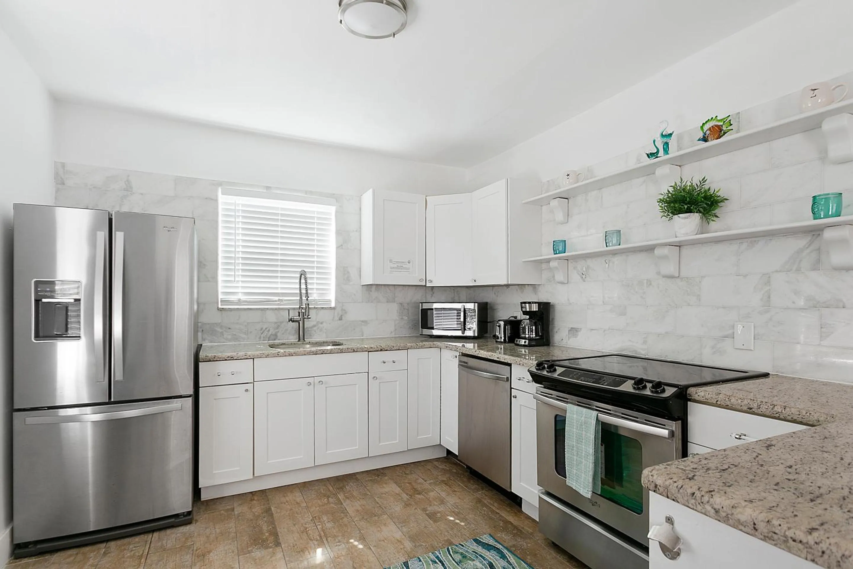 Kitchen or kitchenette in Blue Sky