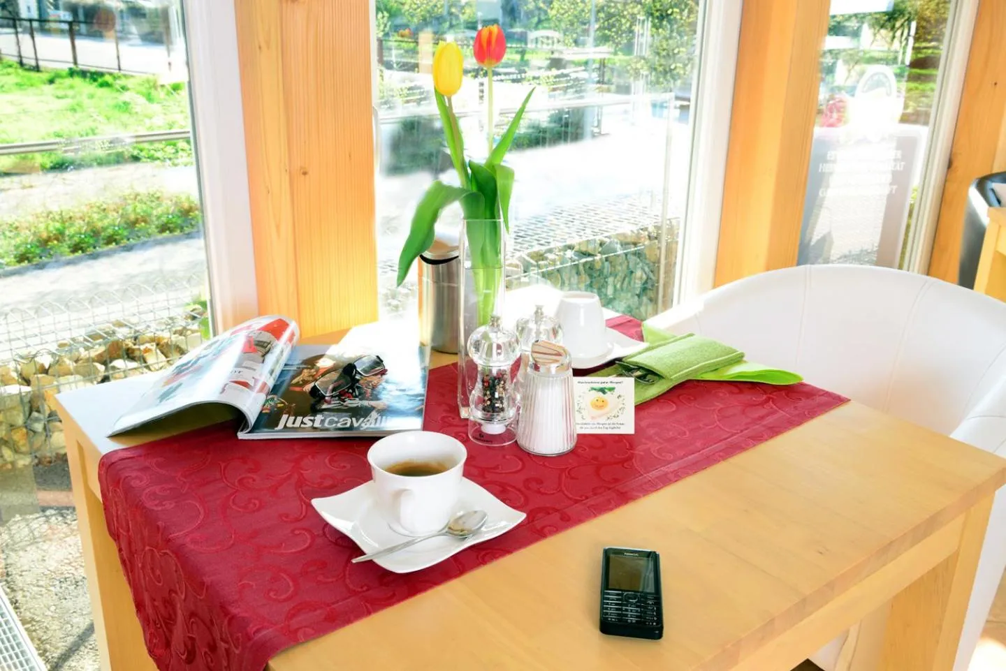 Restaurant/places to eat in Das WeinQuadrat - boutique stay