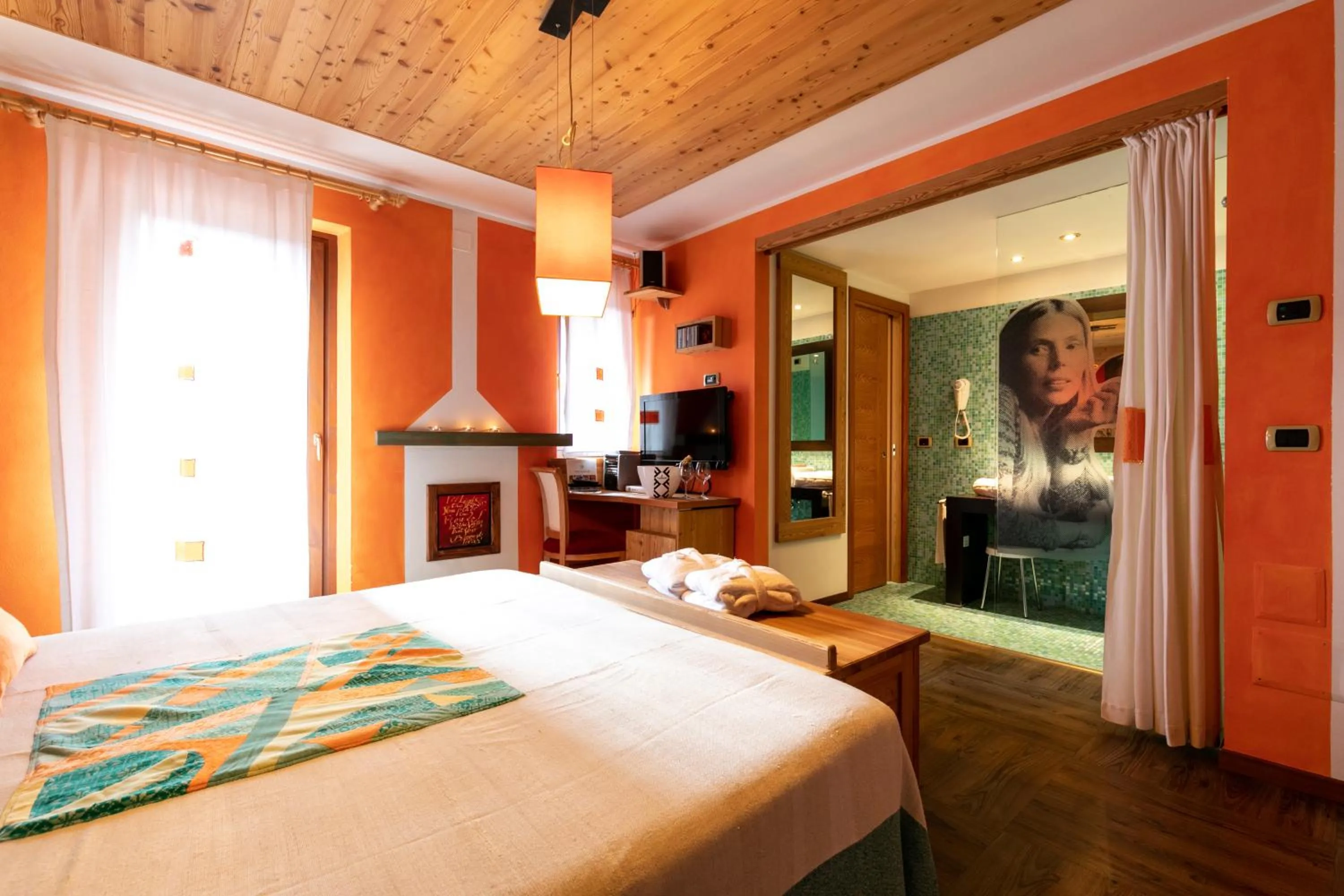 Photo of the whole room, Bed in Hotel Isolabella Wellness