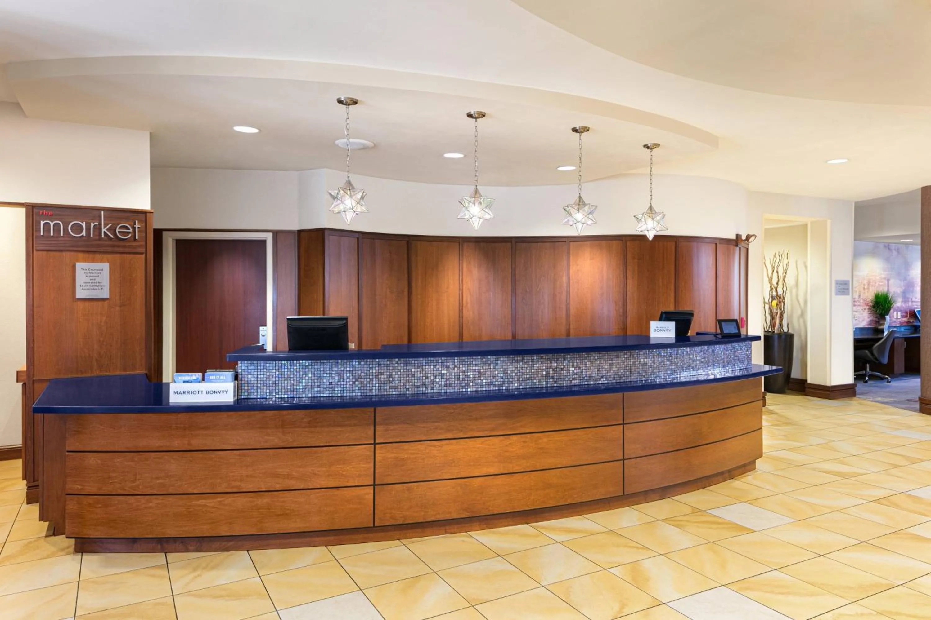 Lobby or reception in Courtyard Bethlehem Lehigh Valley/I-78