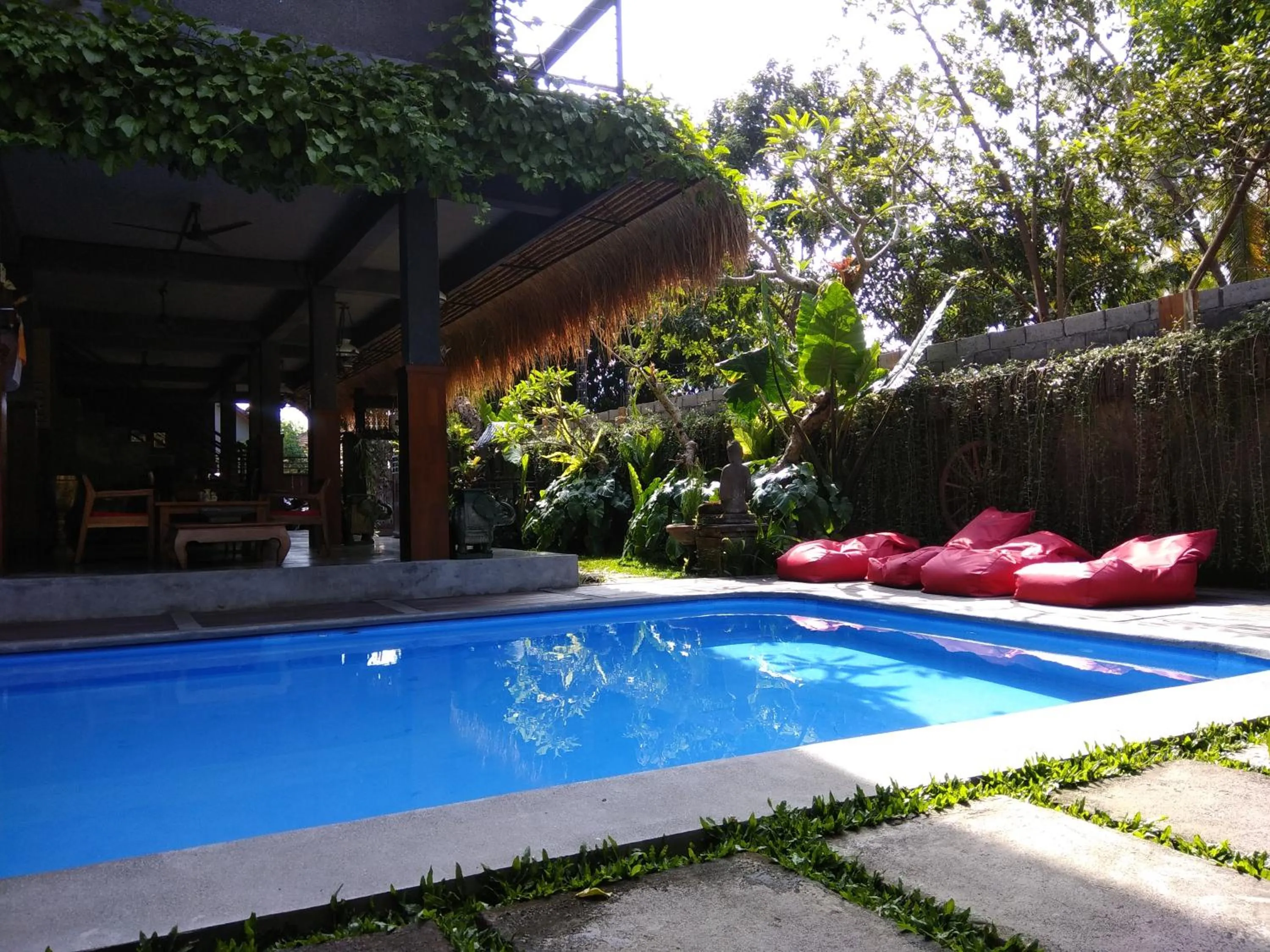 Swimming pool in Kencana Ubud by Mahaputra