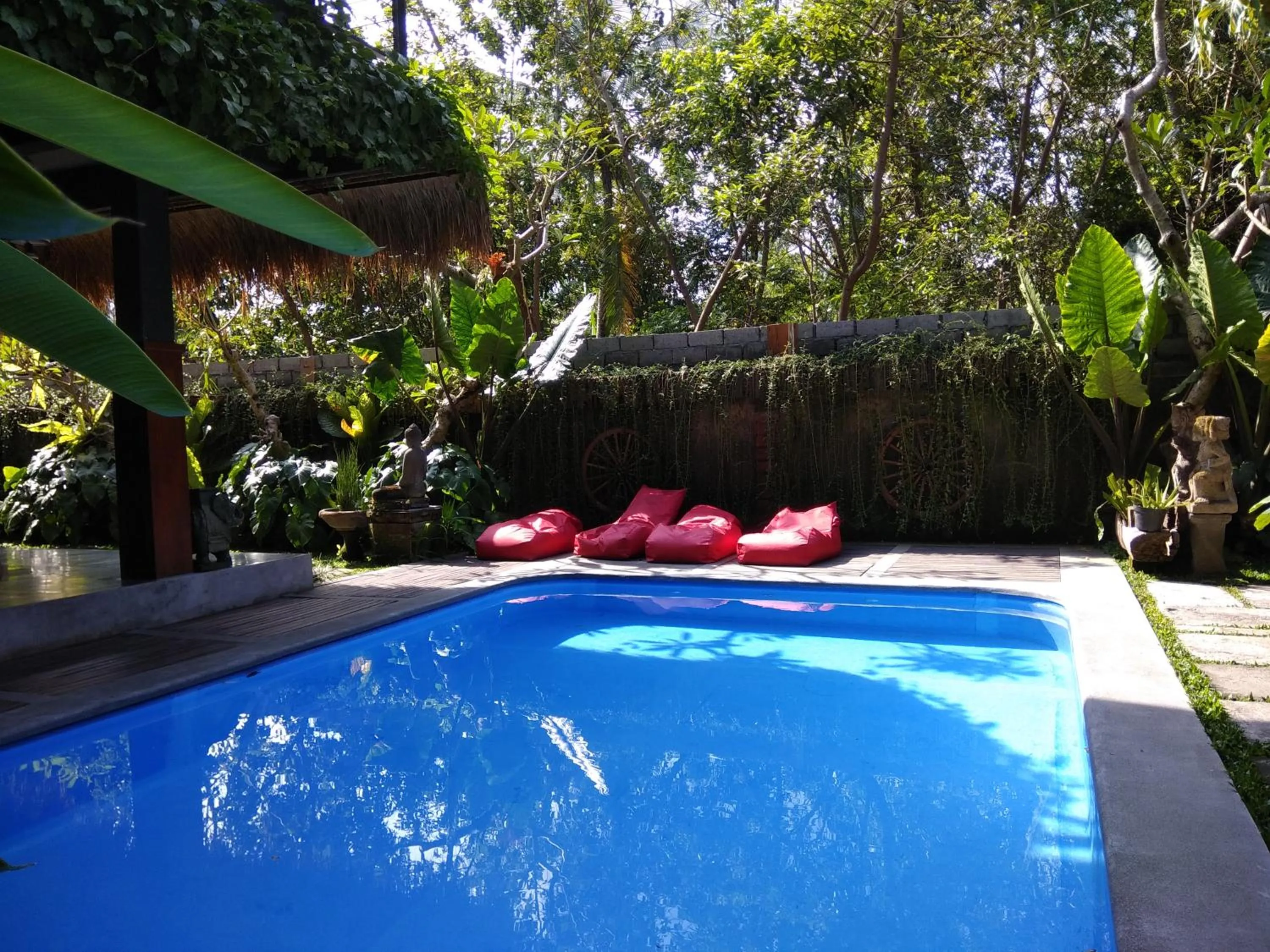 Swimming pool in Kencana Ubud by Mahaputra