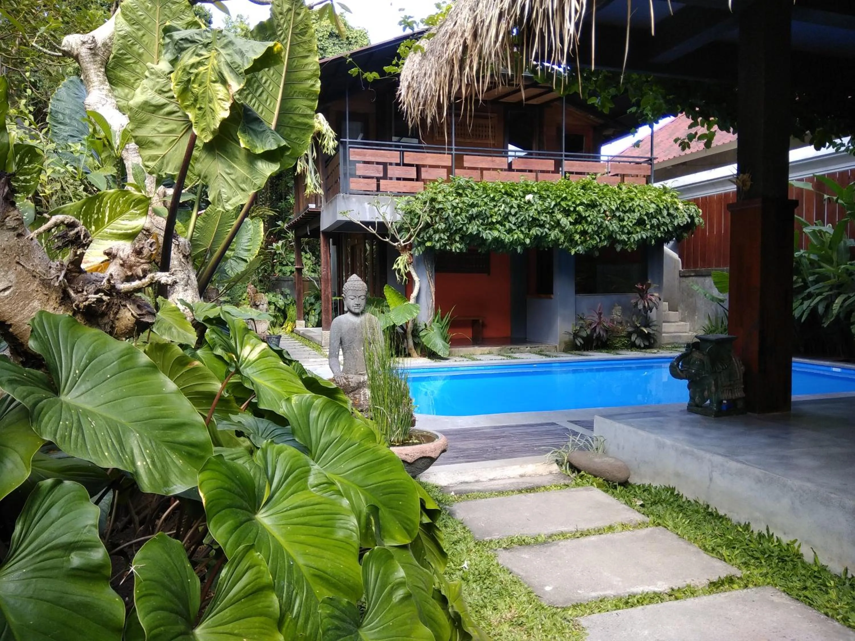Garden view in Kencana Ubud by Mahaputra