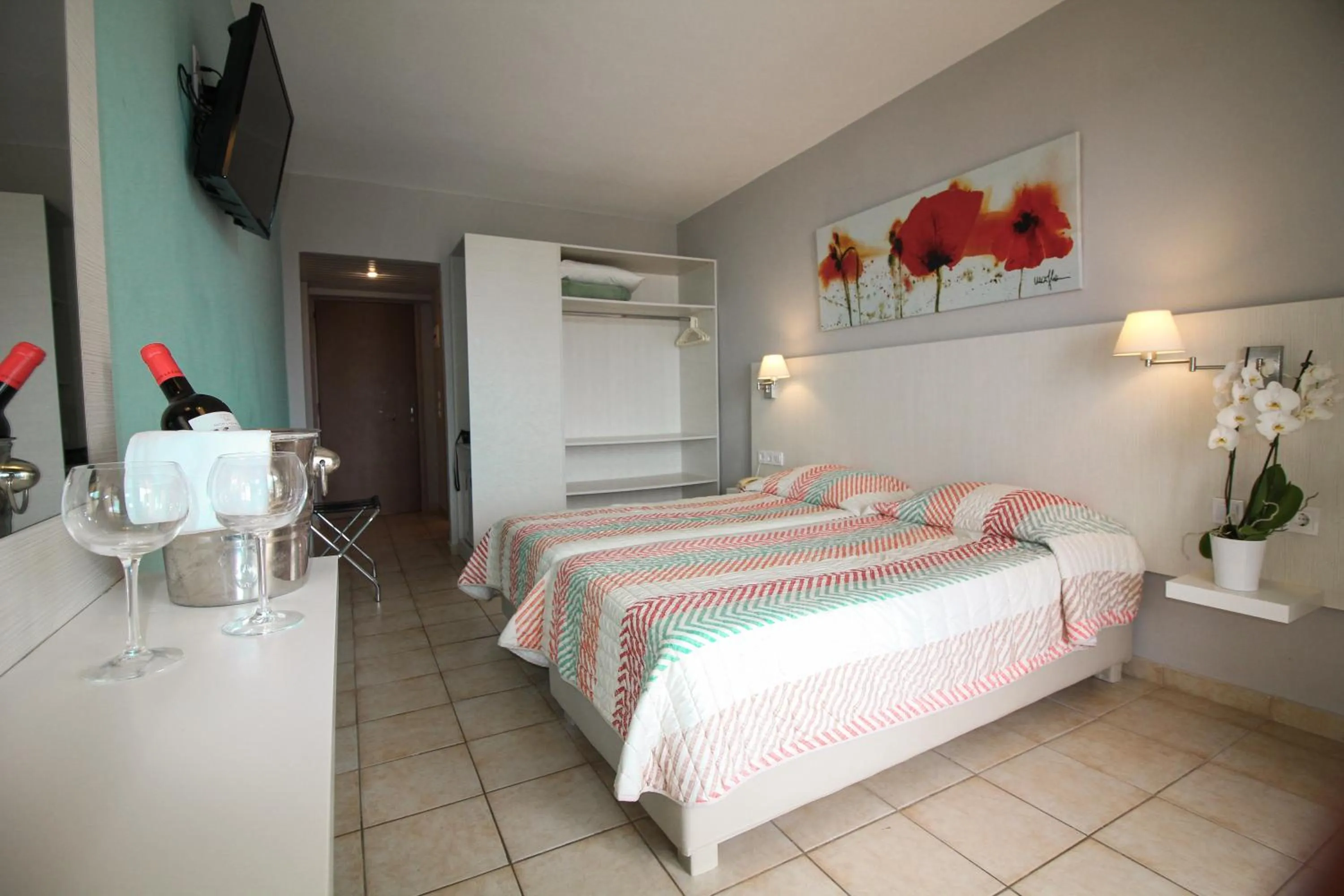 Bed in Mitsis Messonghi