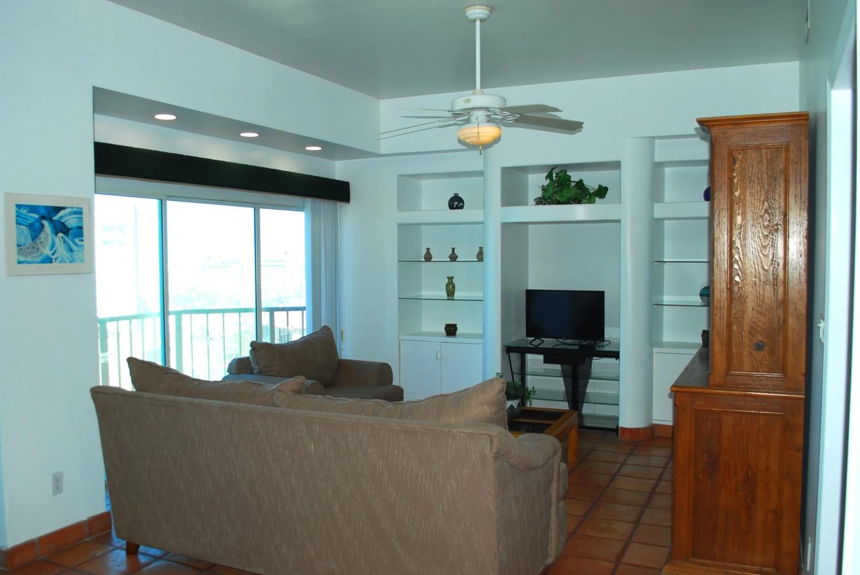 TV and multimedia in Rosarito Inn