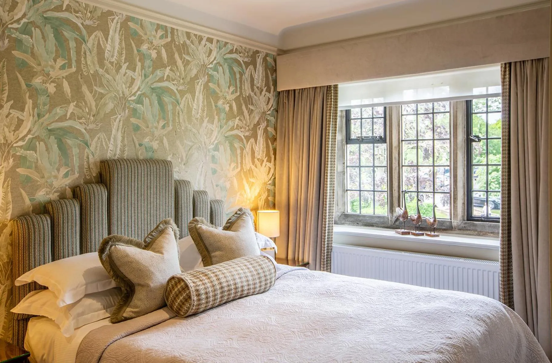 Bedroom, Bed in Mallory Court Country House Hotel & Spa