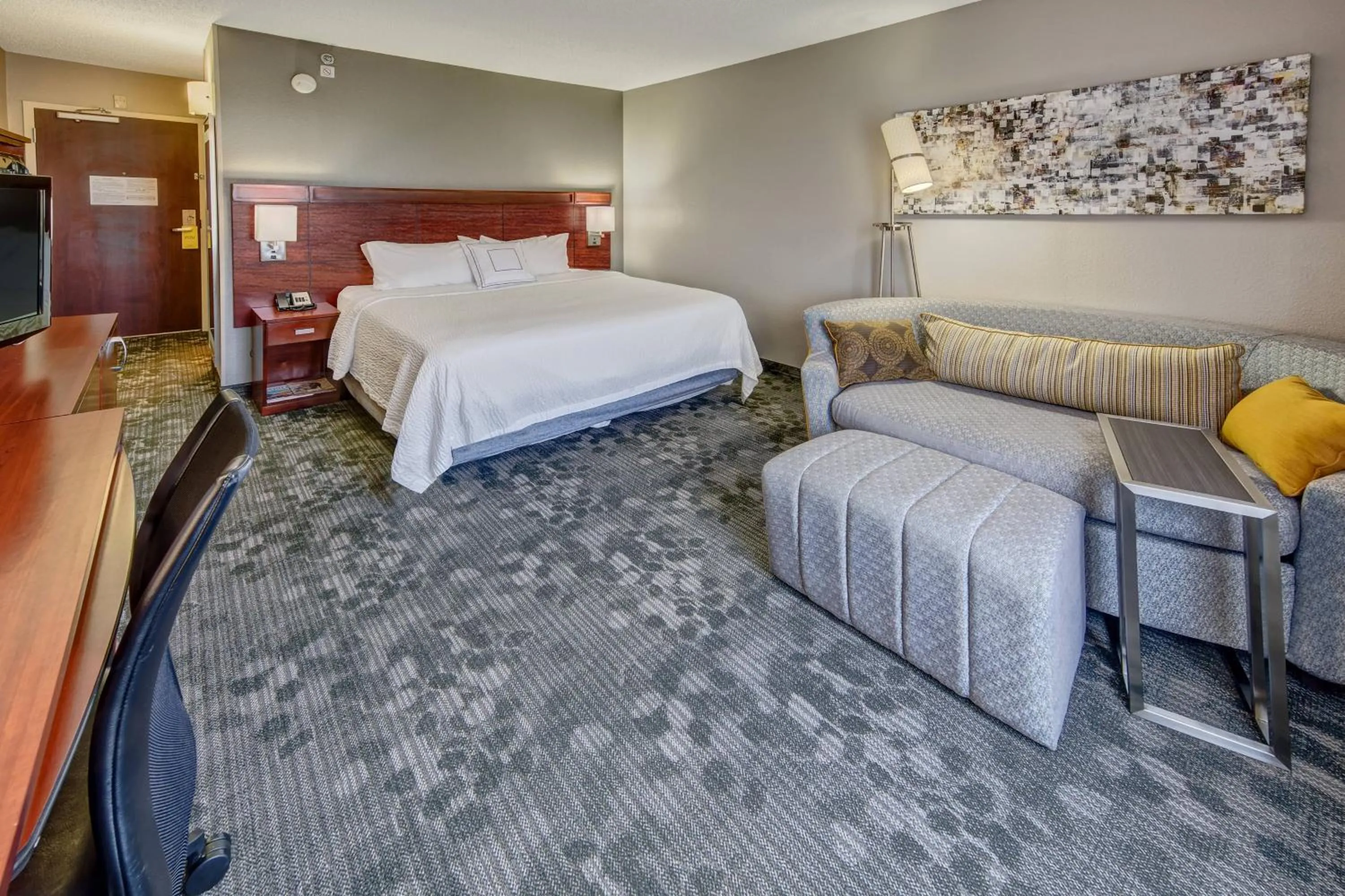Photo of the whole room, Bed in Courtyard by Marriott Abilene Southwest/Abilene Mall South