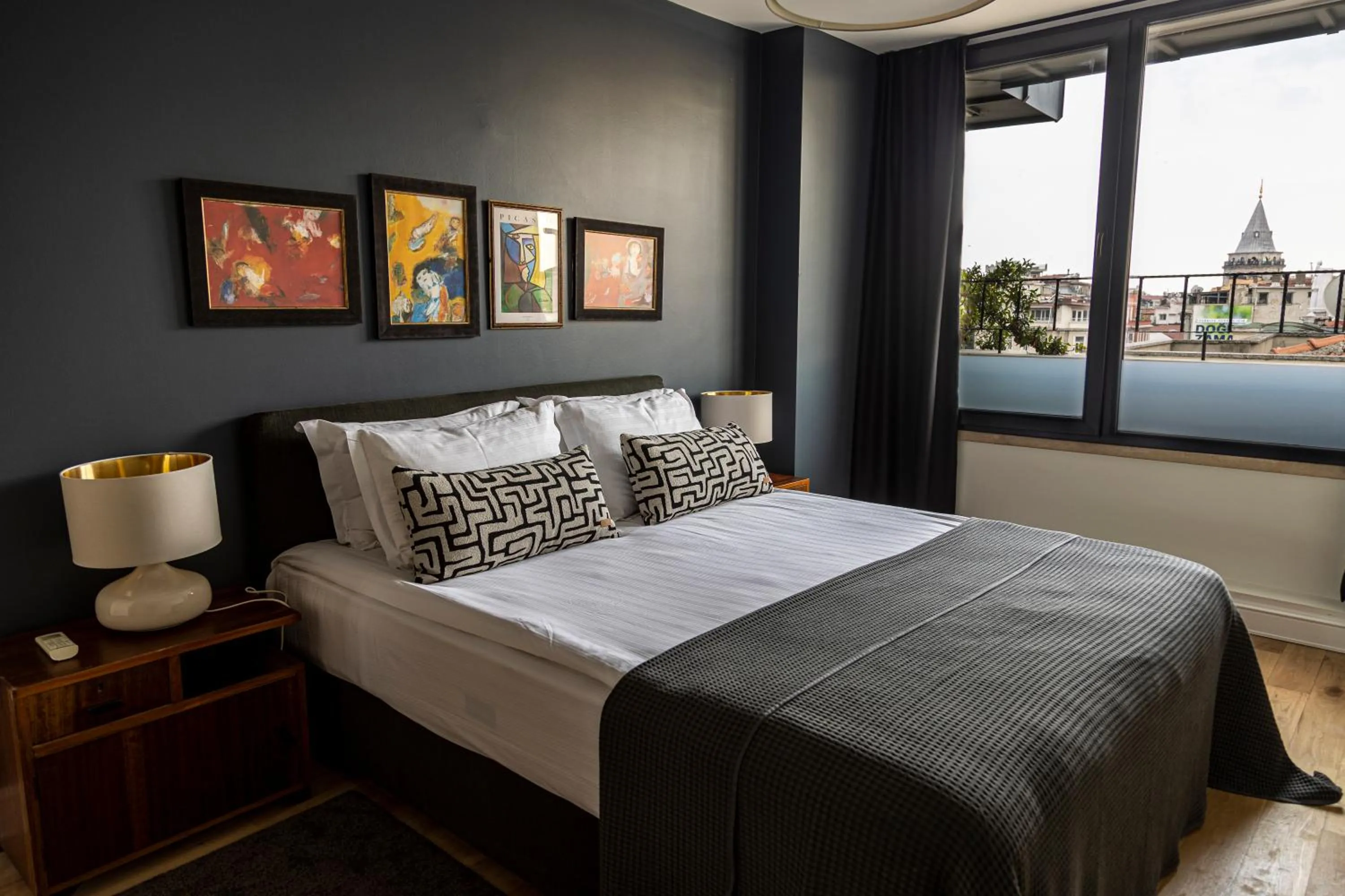 Bedroom, Bed in GALATA M84