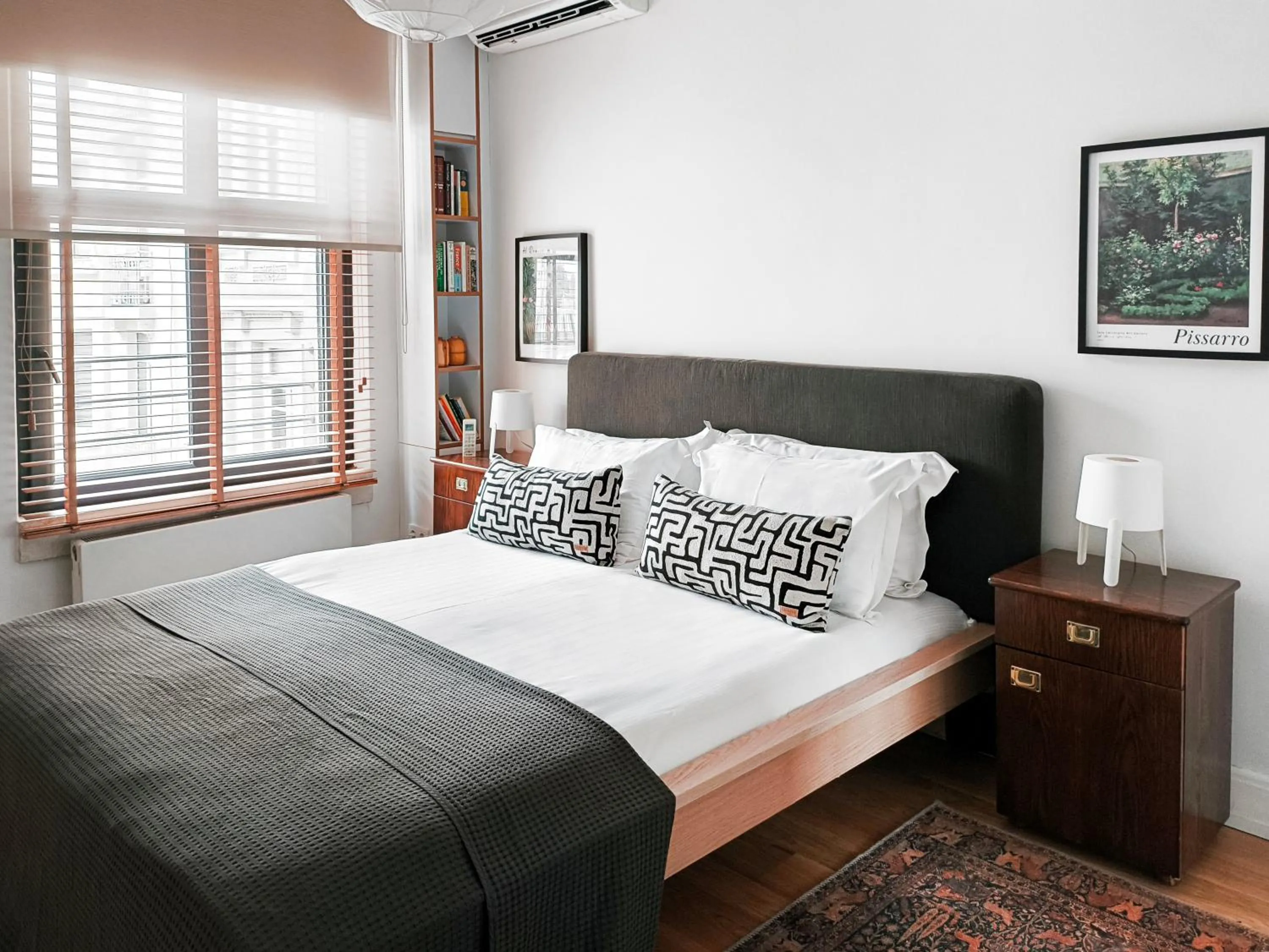 Bedroom, Bed in GALATA M84