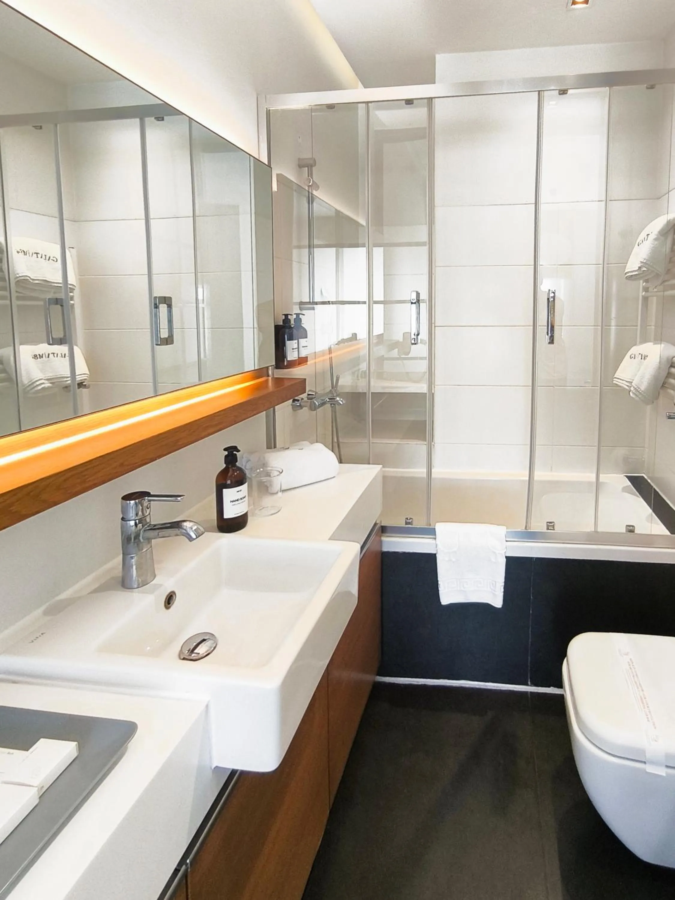 Bathroom in GALATA M84