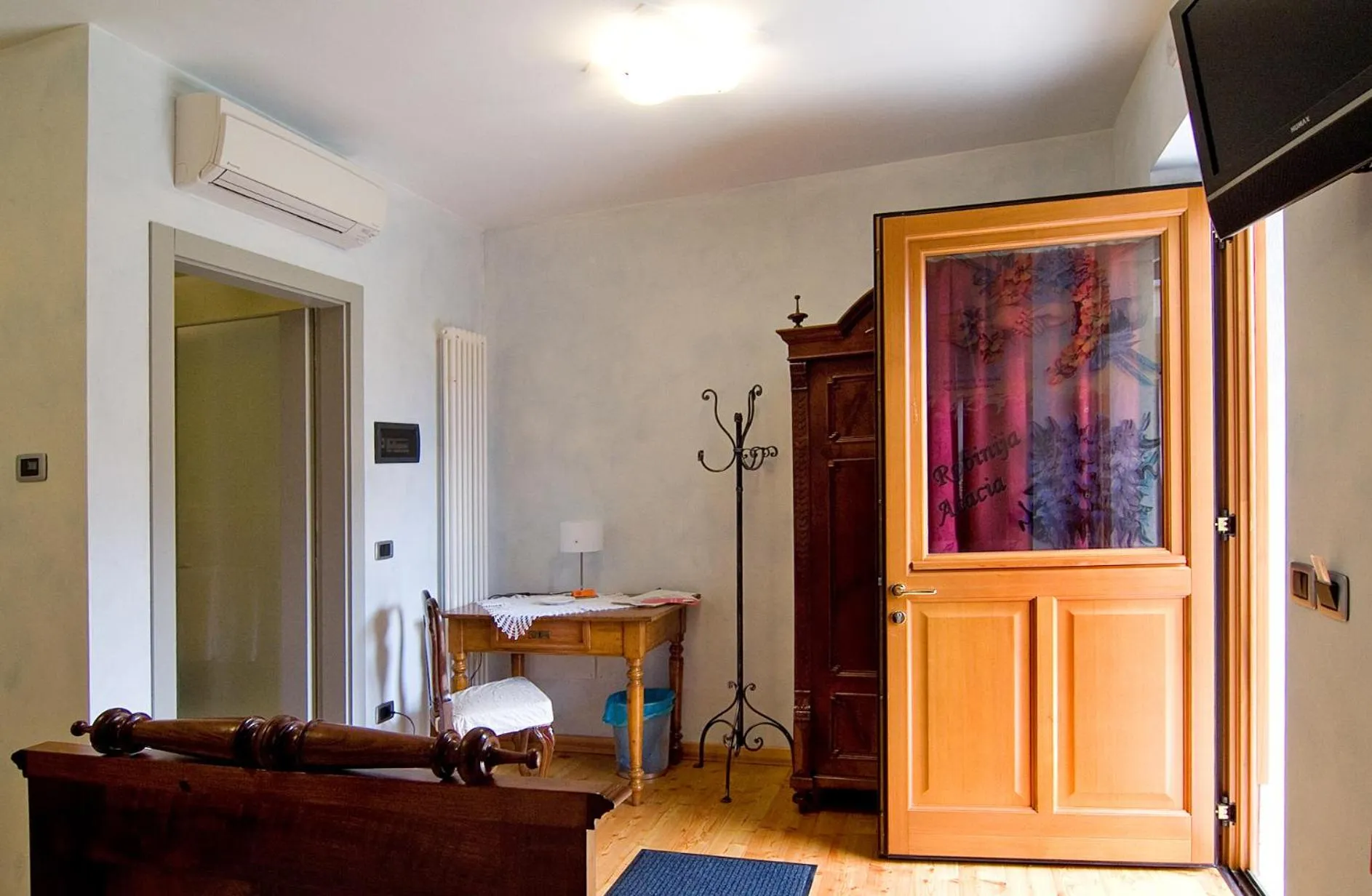 Decorative detail in Lokanda Devetak