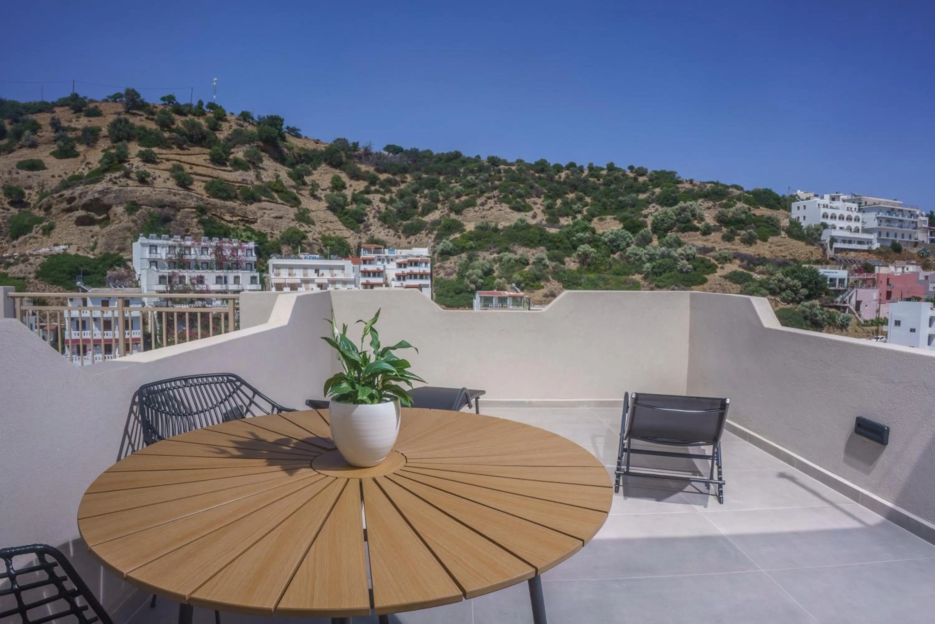 Natural landscape in Sunlight Hotel