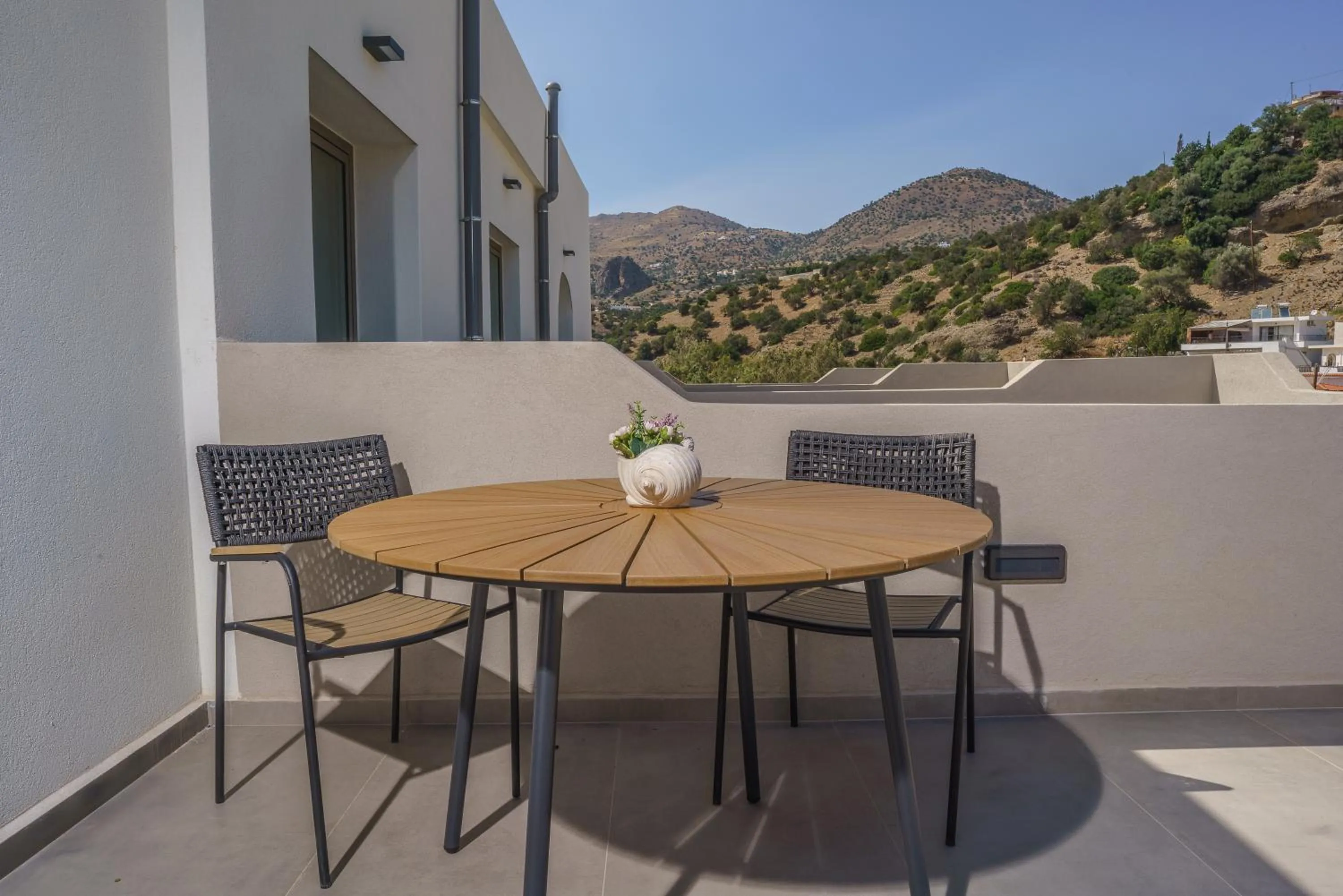 Natural landscape in Sunlight Hotel