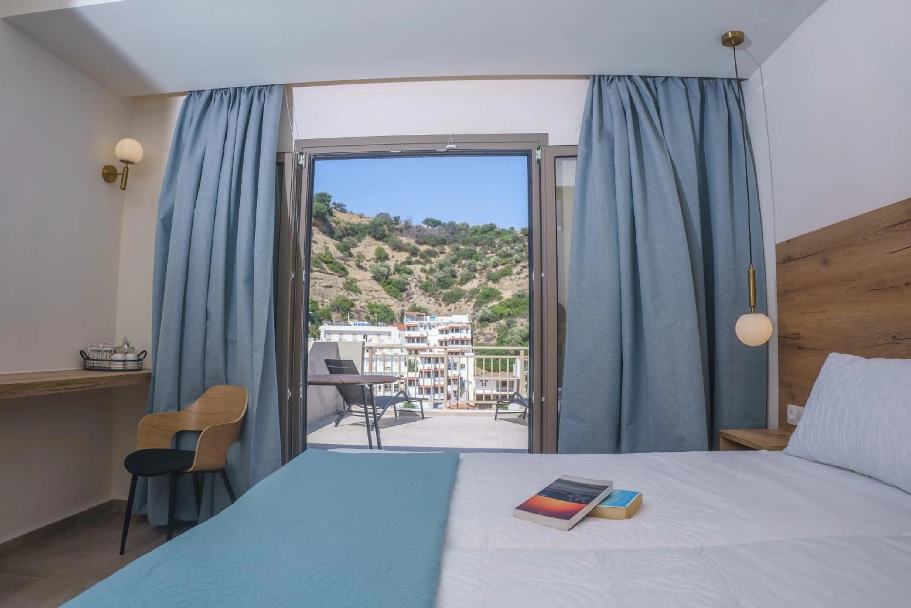 Natural landscape in Sunlight Hotel