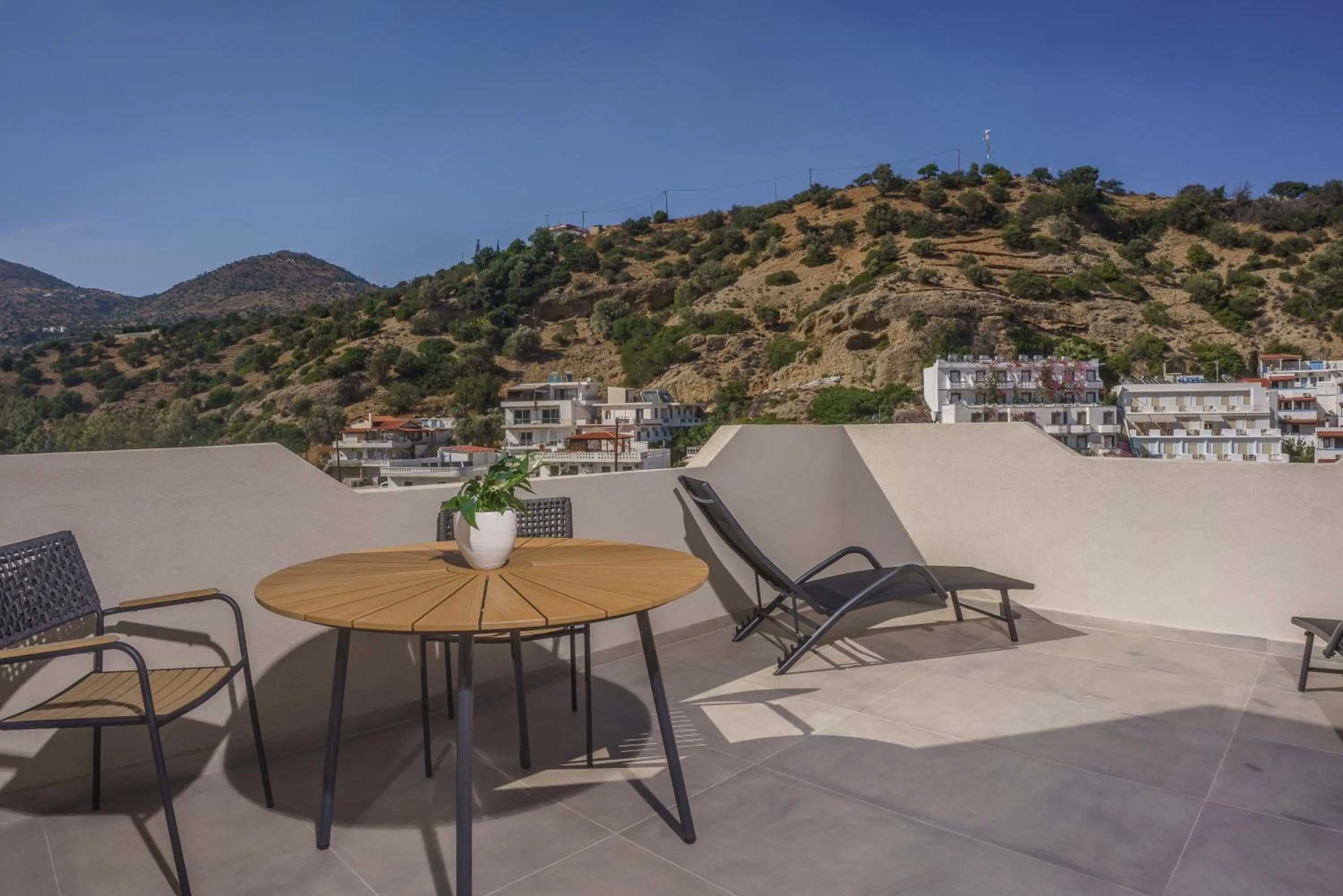 Natural landscape in Sunlight Hotel