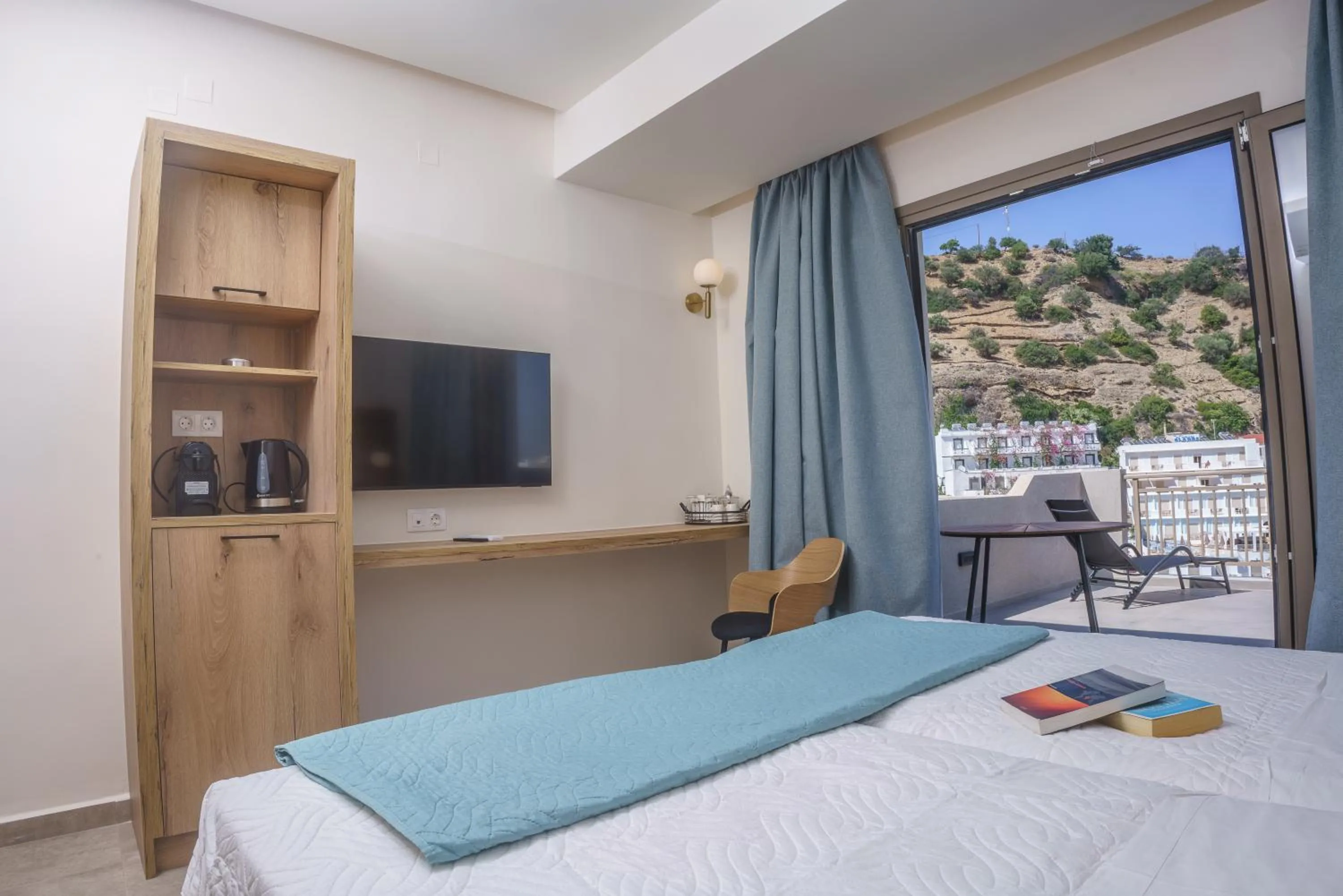 TV and multimedia in Sunlight Hotel