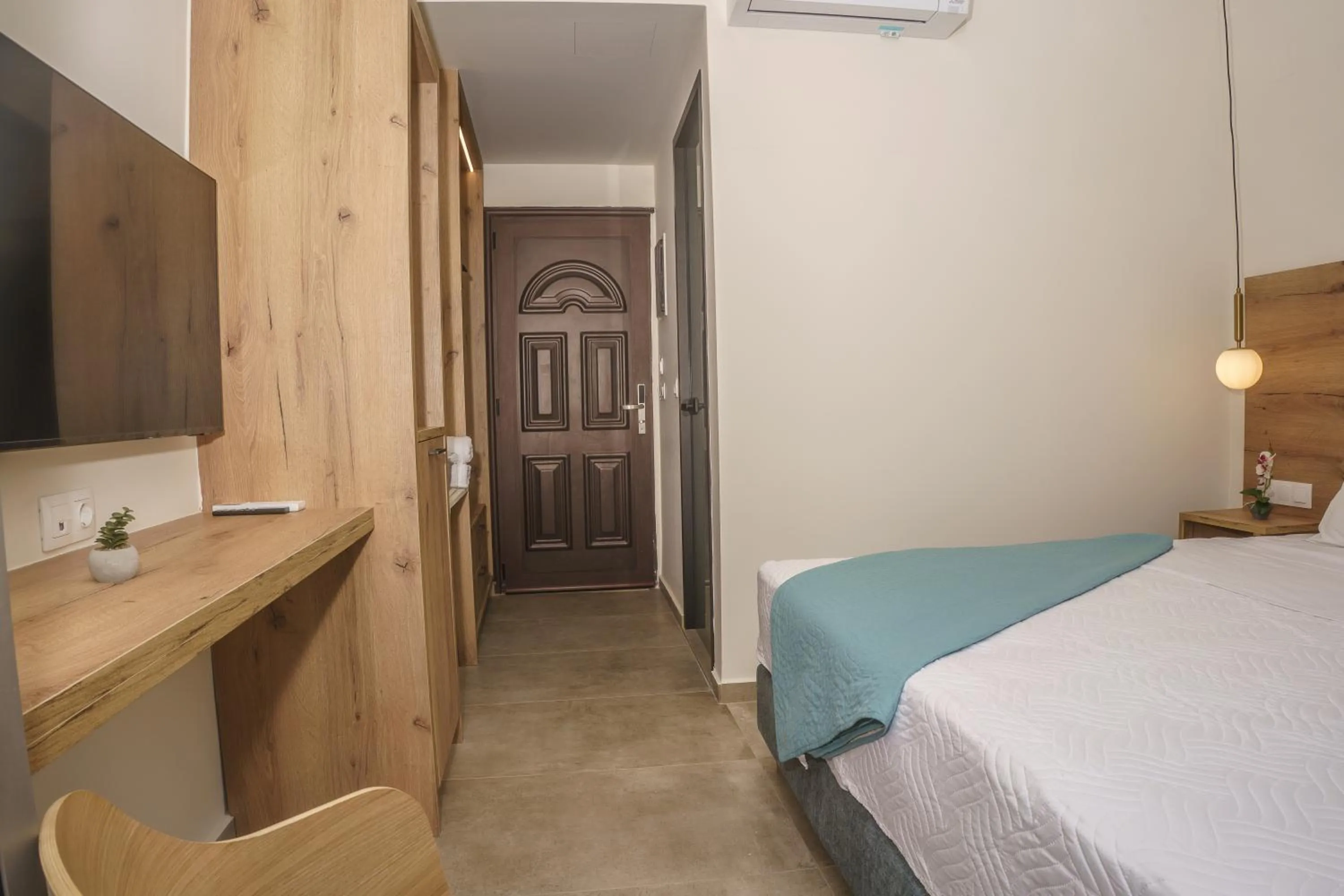 Bedroom in Sunlight Hotel