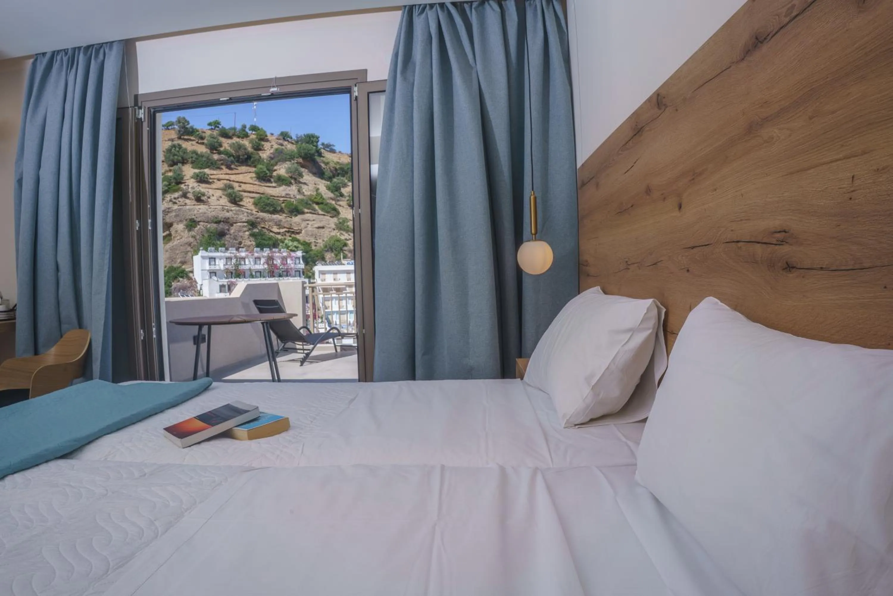 Natural landscape in Sunlight Hotel