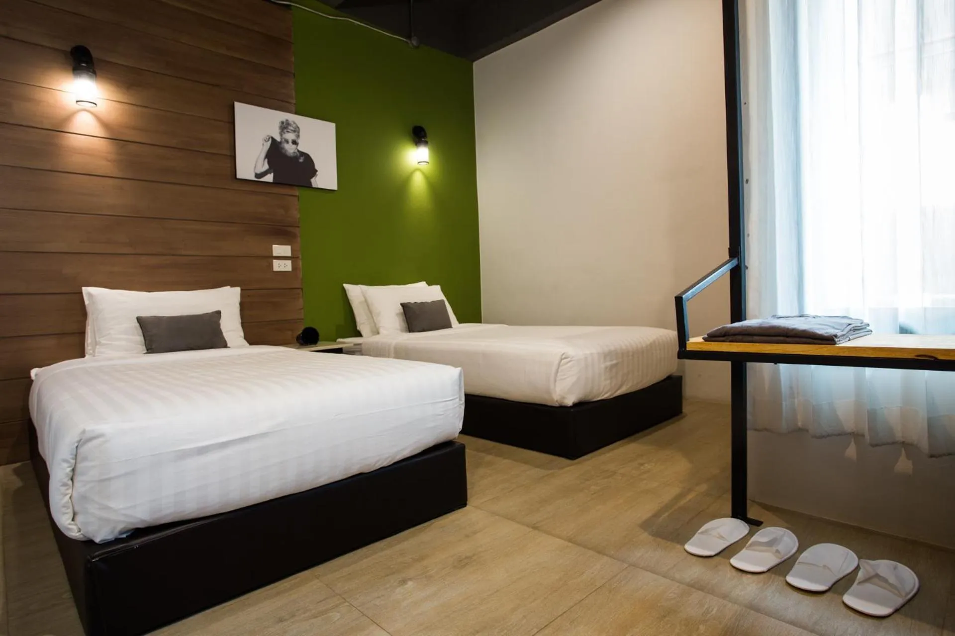 Photo of the whole room, Bed in The Rodman Hotel