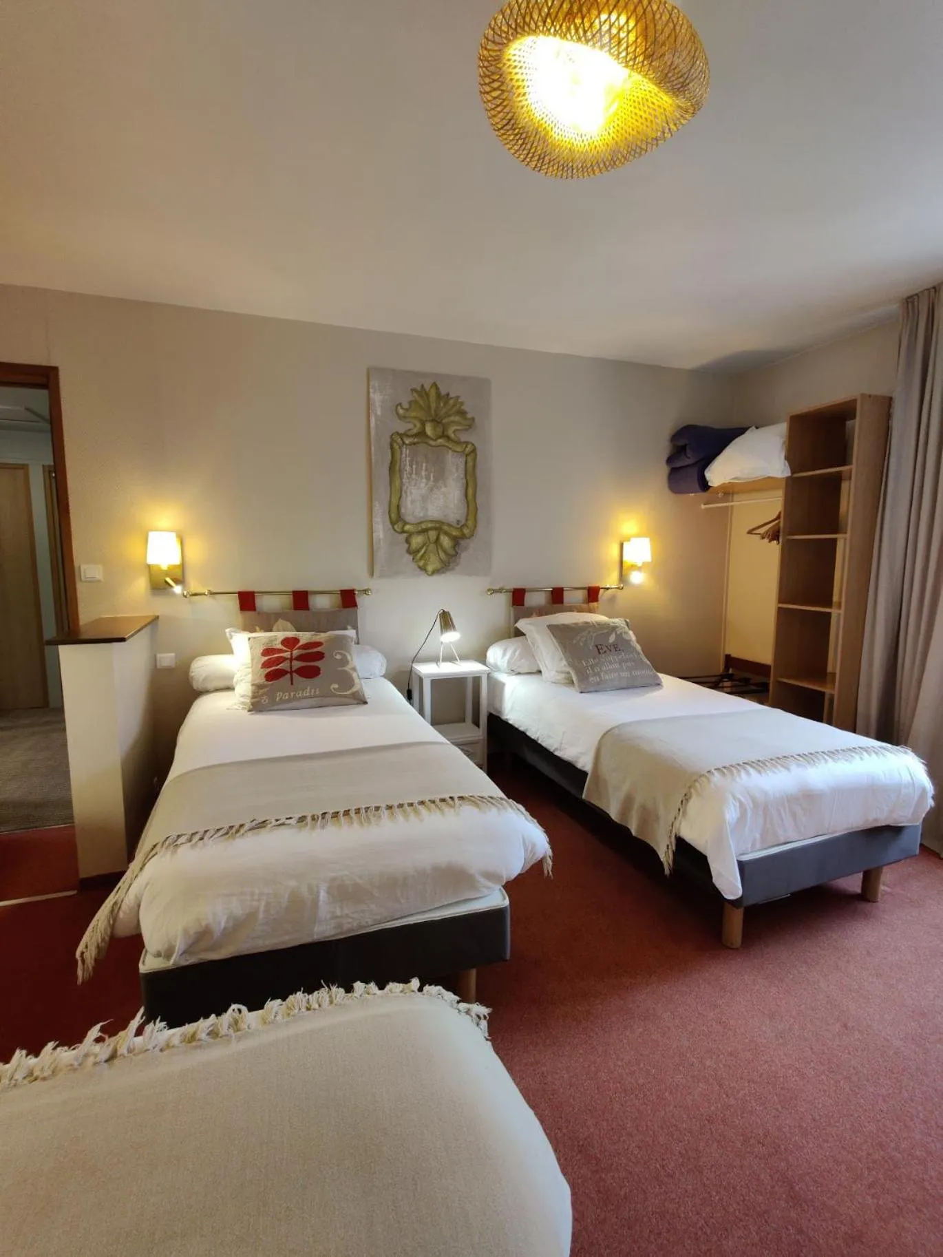 Bed in Hôtel Moderna