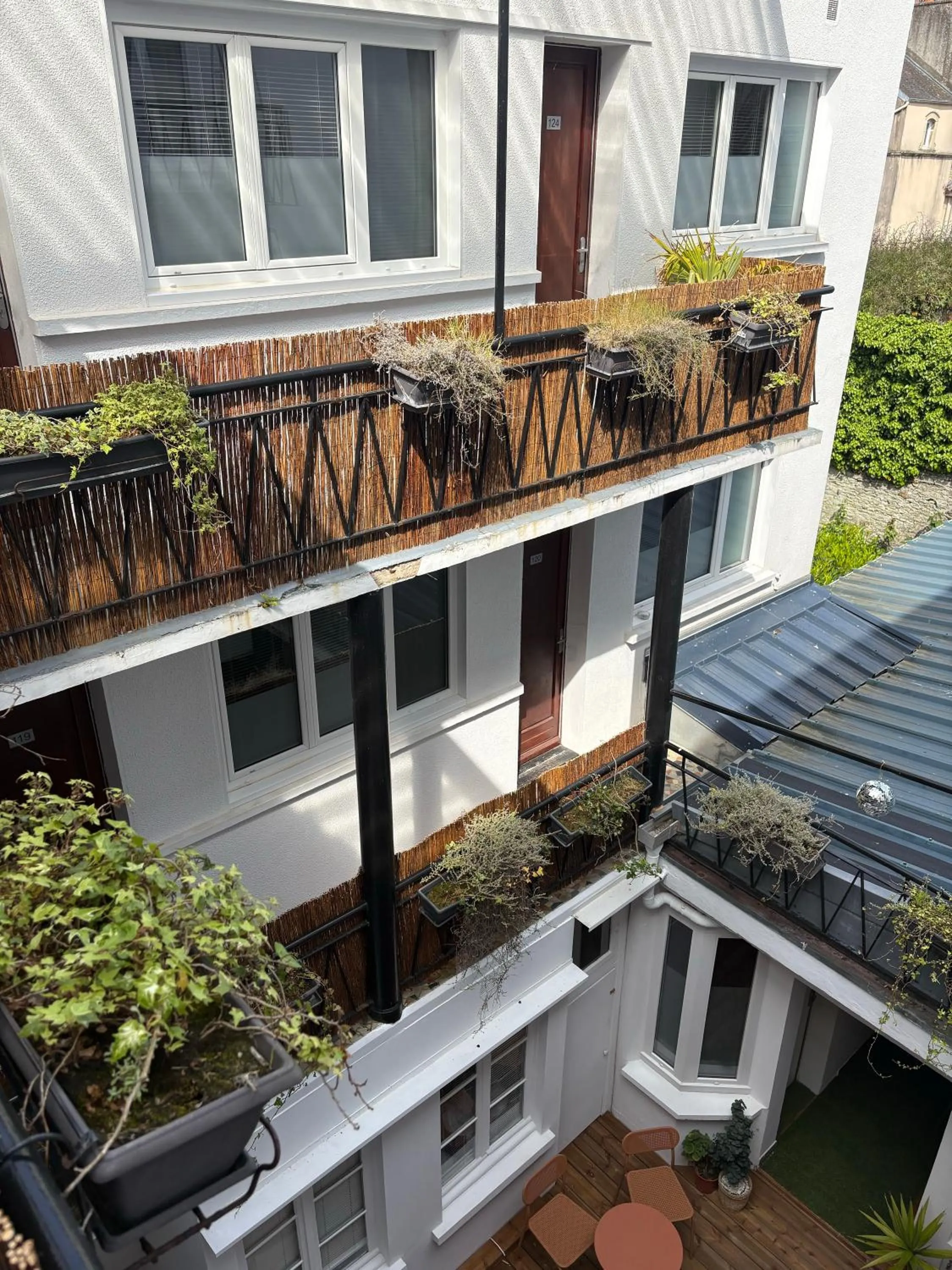 Patio in Hôtel Moderna