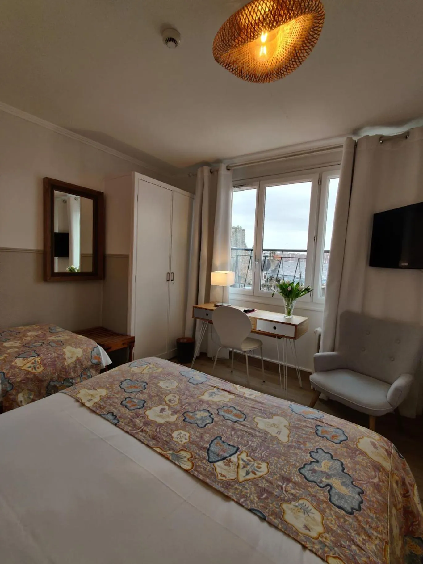 Bed in Hôtel Moderna