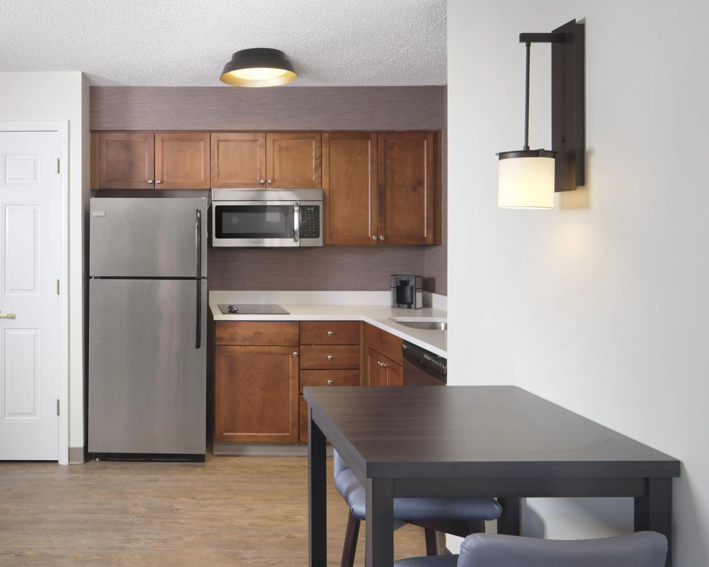 Kitchen or kitchenette in Residence Inn by Marriott Albany East Greenbush/Tech Valley